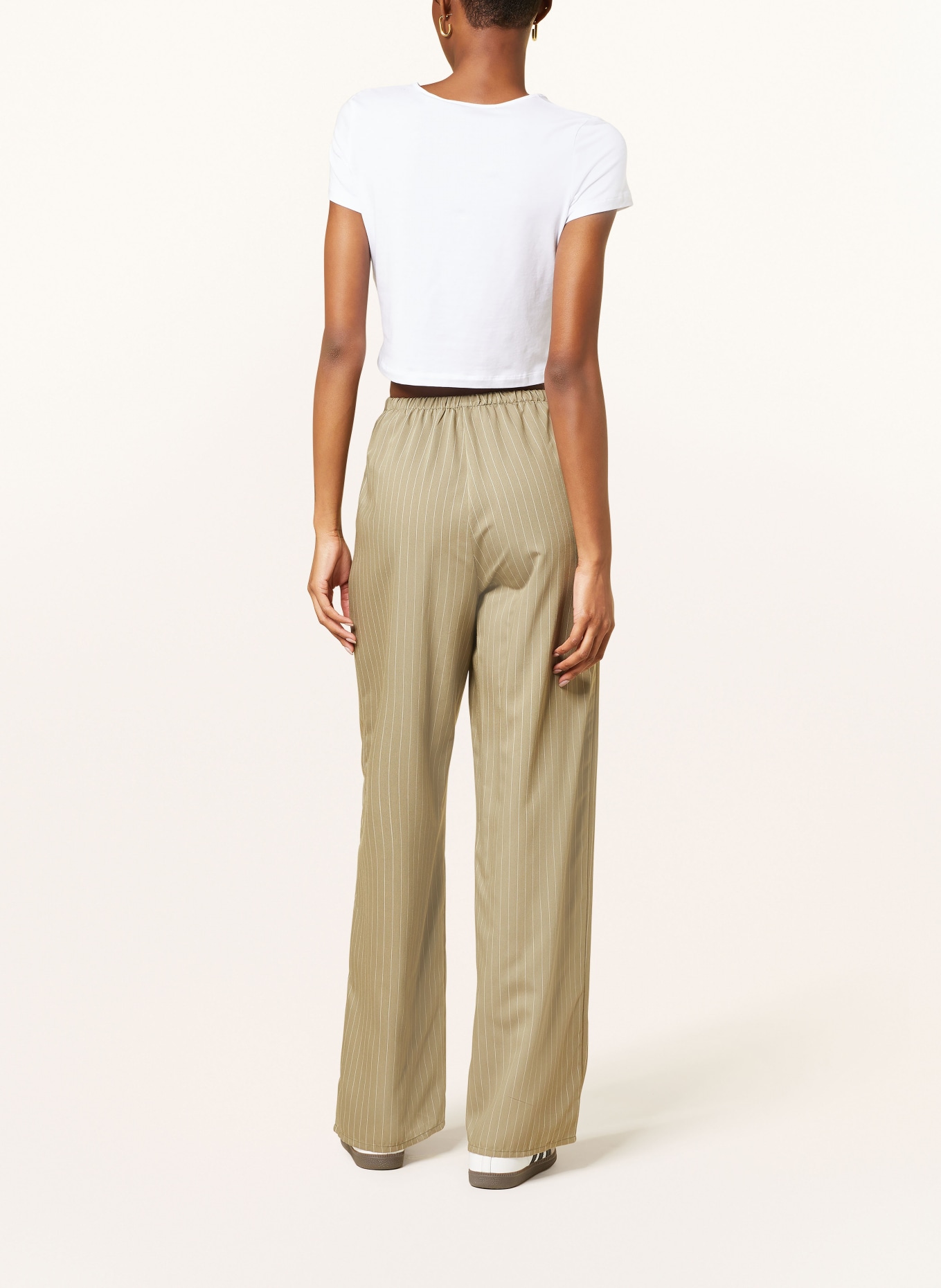 American Vintage Trousers OKYROW in jogger style, Color: OLIVE/ WHITE (Image 3)