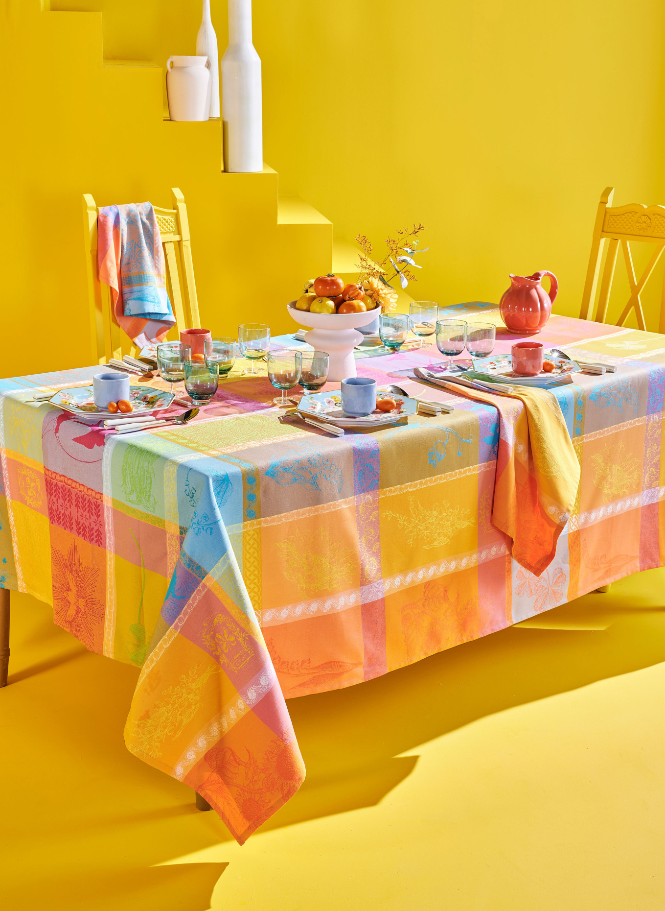 GARNIER-THIEBAUT Table cloth MILLE PORTE BONHEUR, Color: YELLOW/ TURQUOISE/ PINK (Image 3)