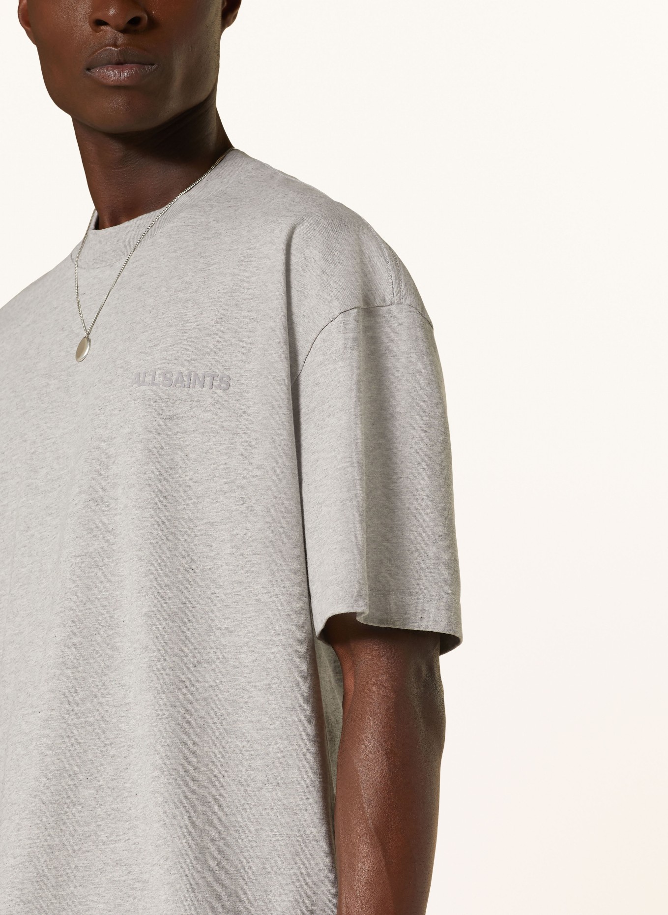 ALLSAINTS T-shirt XANDER, Kolor: JASNOCZARY (Obrazek 4)