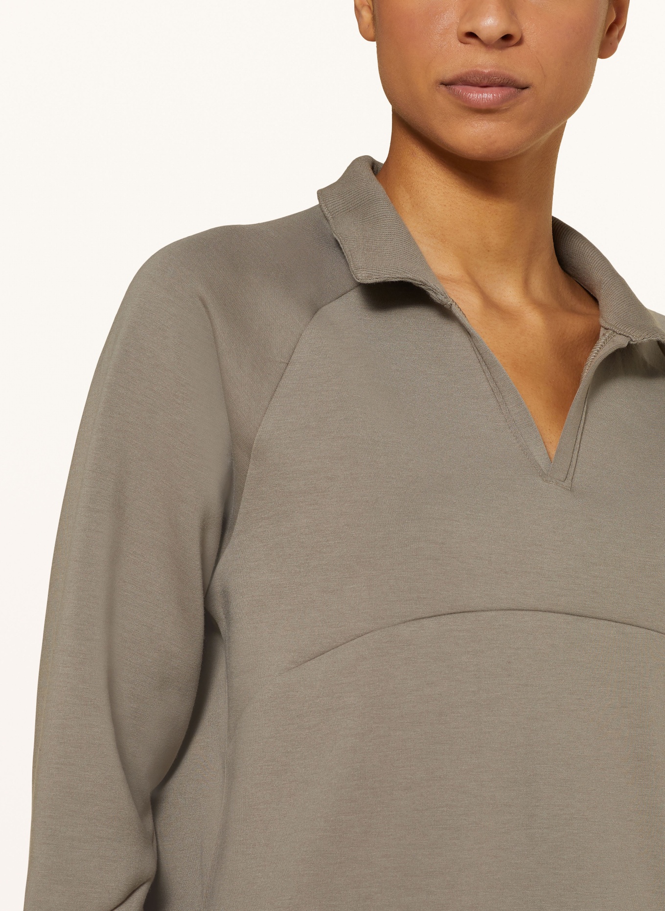 UNDER ARMOUR Sweatshirt UNSTOPPABLE, Farbe: TAUPE (Bild 4)