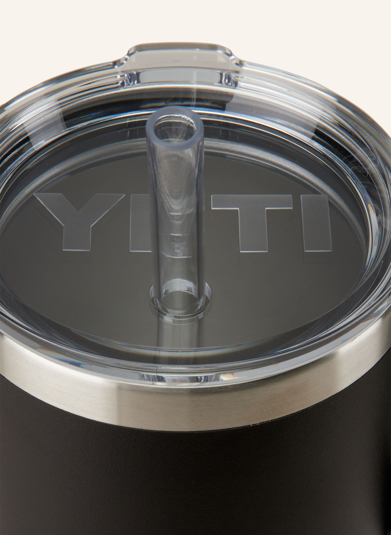 YETI Thermobecher RAMBLER®, Farbe: SCHWARZ/ SILBER (Bild 2)