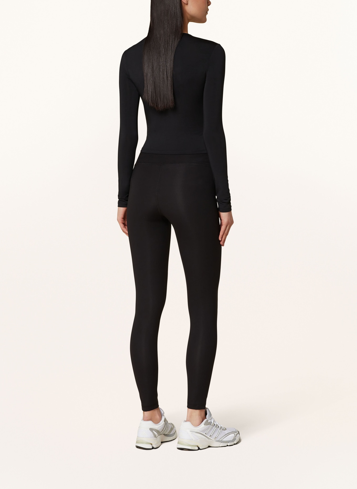 VIKTORIA LOUISE Cropped long sleeve shirt THE ACTIVEWEAR, Color: BLACK (Image 3)