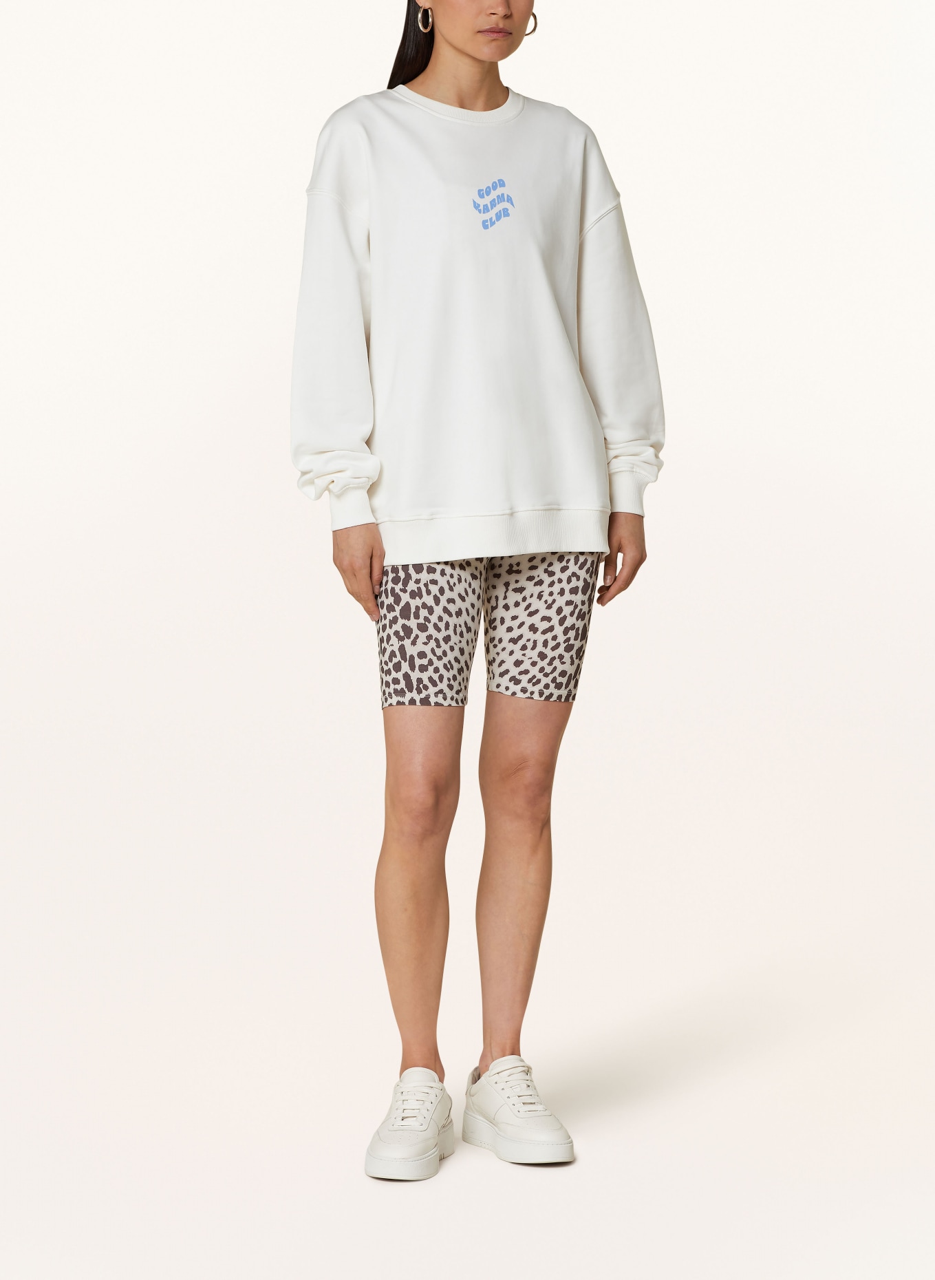 OH APRIL Oversized sweatshirt GOOD KARMA CLUB, Color: WHITE/ BLUE/ LIGHT YELLOW (Image 3)