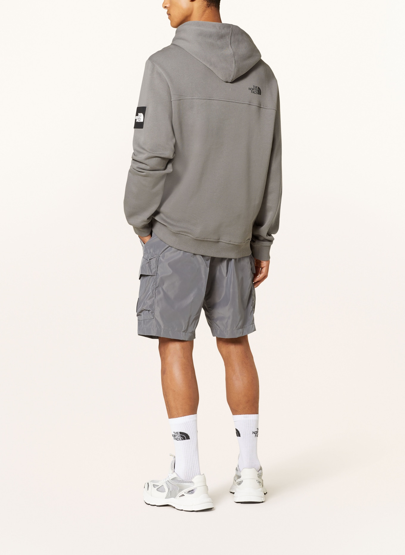 THE NORTH FACE Cargo shorts loose tapered fit, Color: GRAY (Image 3)