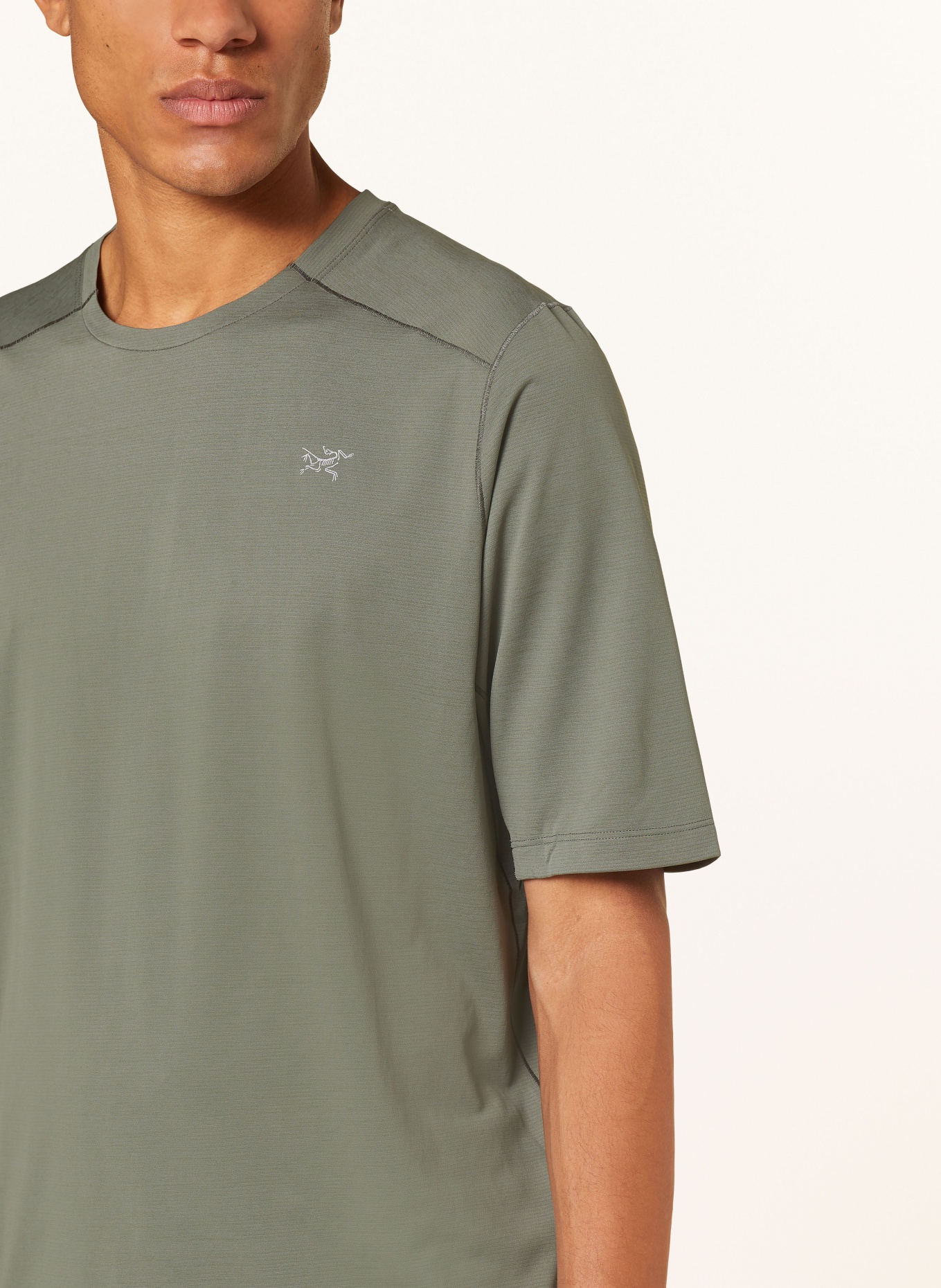 ARC'TERYX T-Shirt CORMAC CREW, Farbe: OLIV (Bild 4)