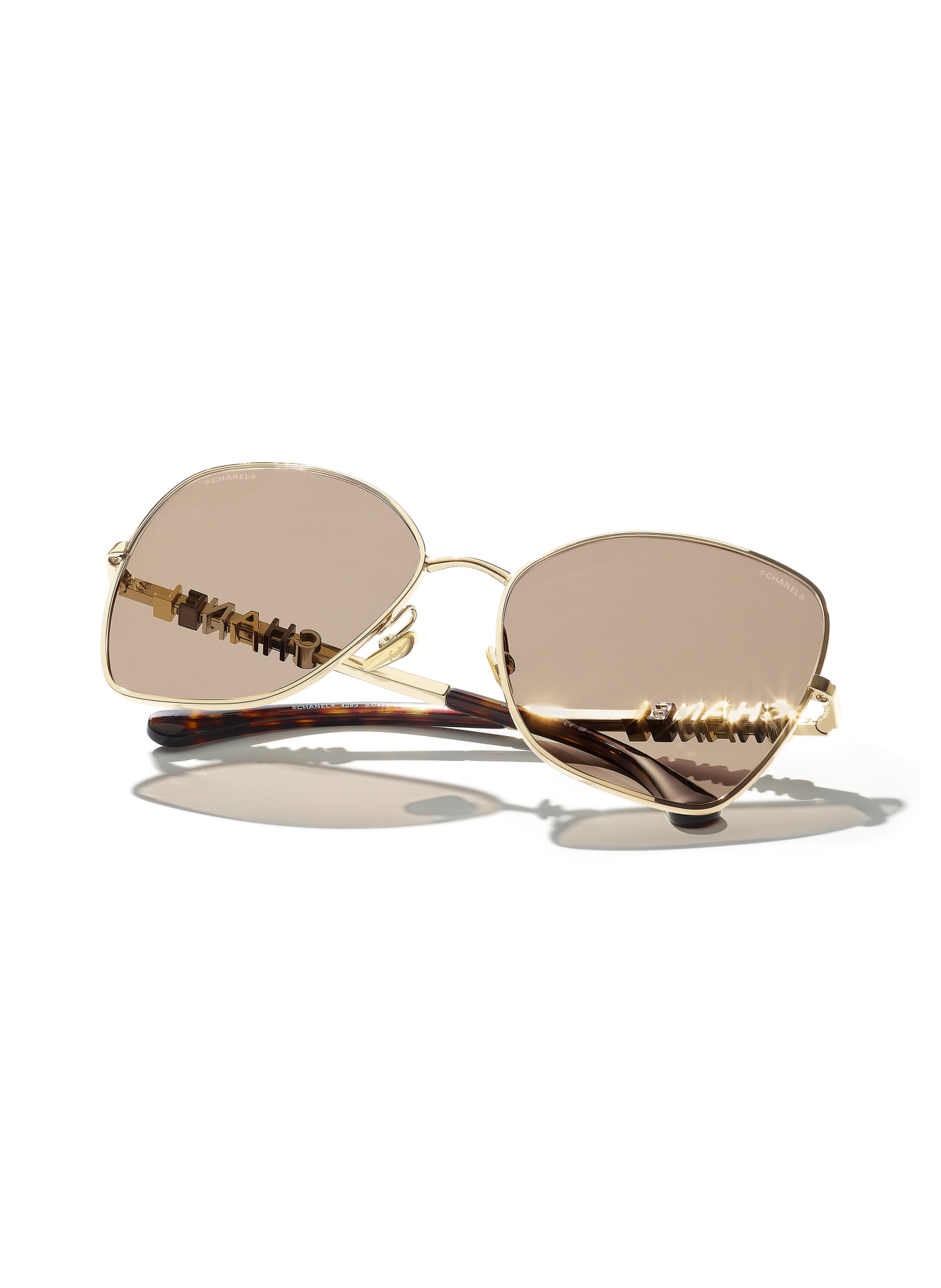 CHANEL Square sunglasses, Color: C485M4 - GOLD/ BROWN (Image 4)