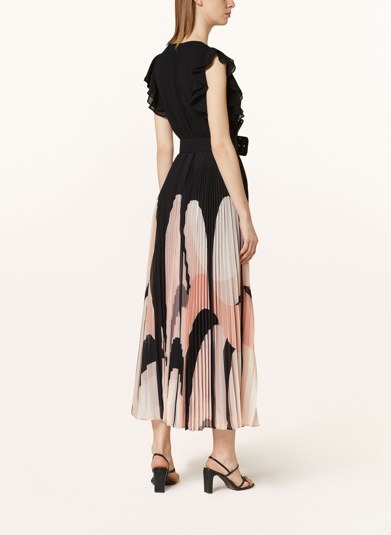 Phase Eight Dress ISLA with pleats, Color: BLACK/ ROSE (Image 3)