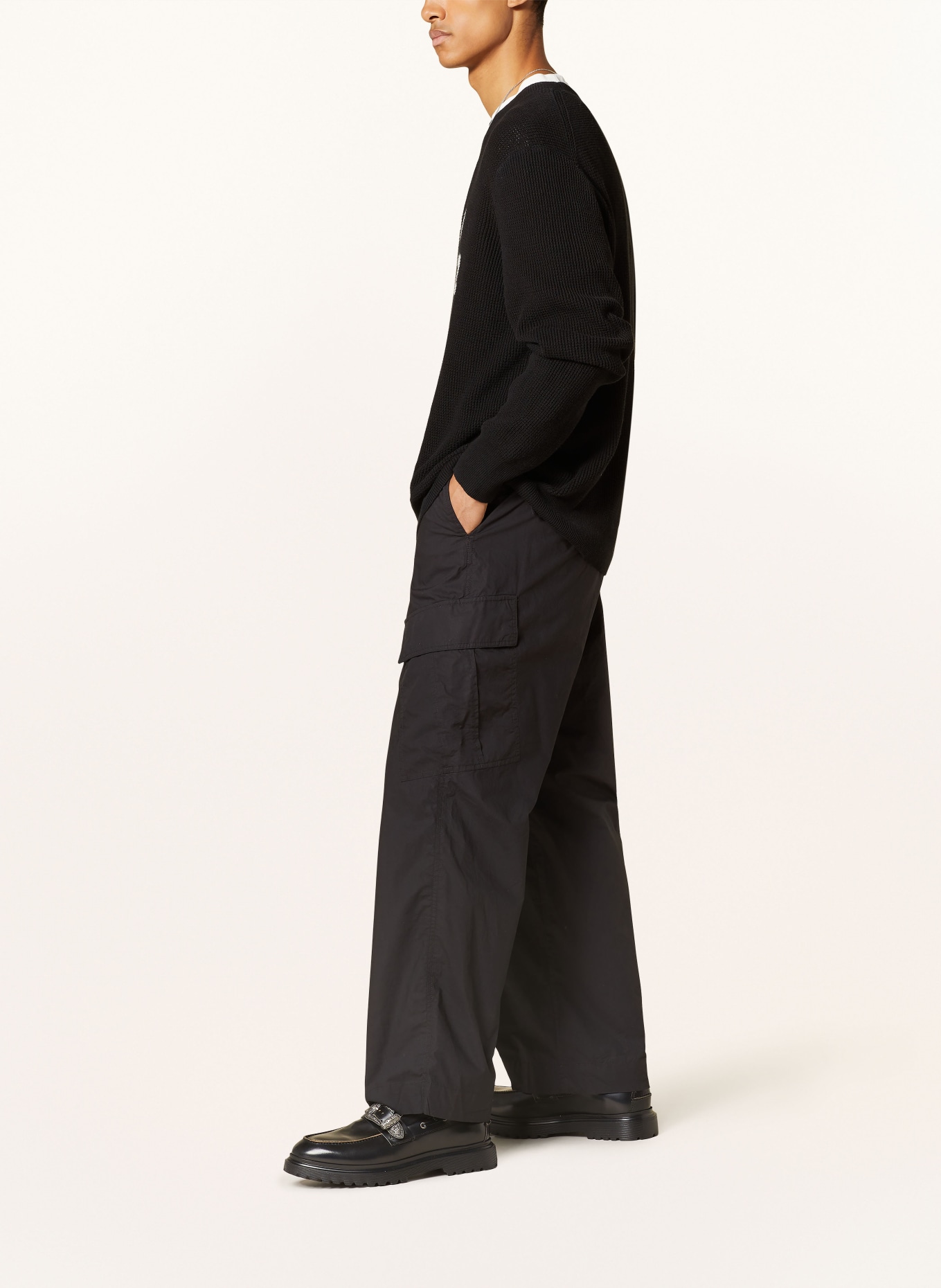 ALLSAINTS Spodnie sztruksowe VERGE loose fit, Kolor: CZARNY (Obrazek 4)