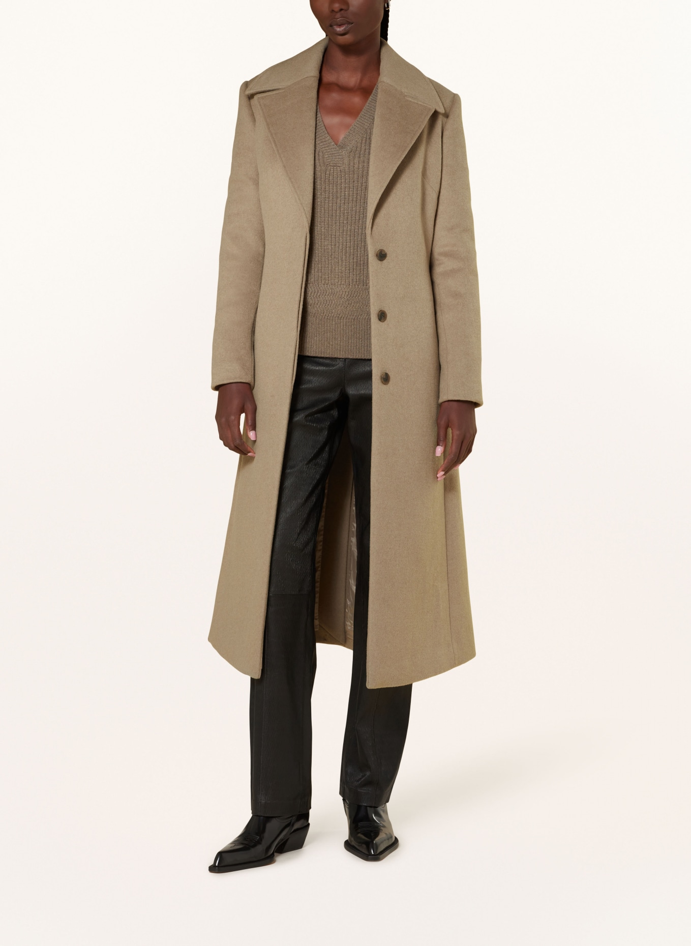 REMAIN Mantel: TAUPE