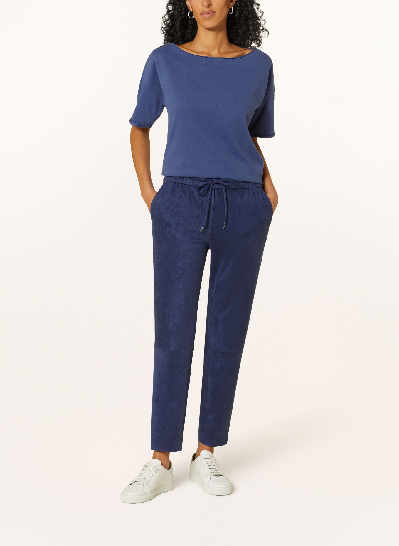 Juvia Hose im Jogging-Stil in Lederoptik: DUNKELBLAU