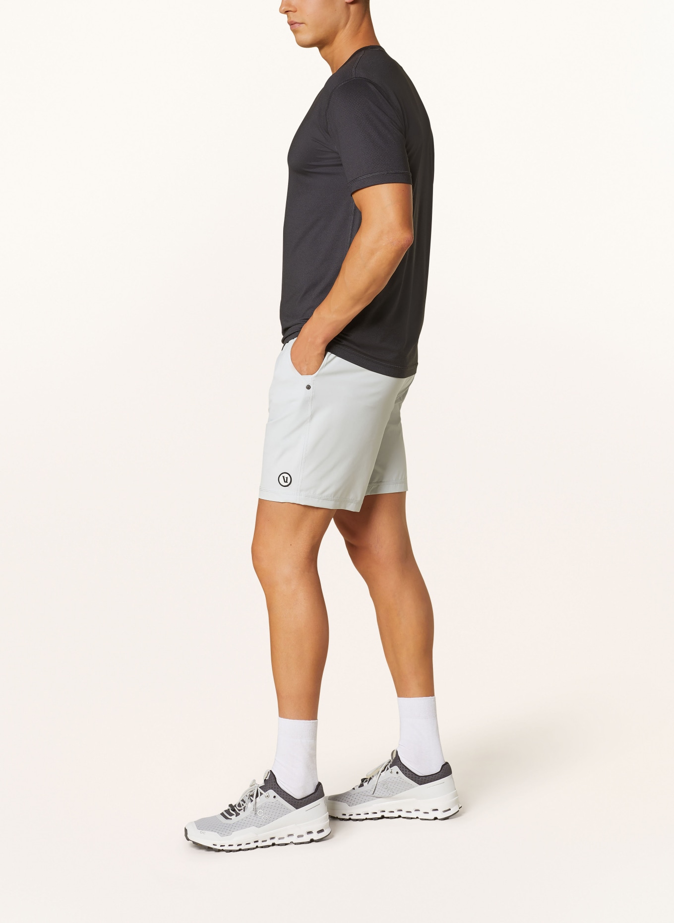 vuori 2-in-1 training shorts KORE, Color: LIGHT GRAY (Image 4)