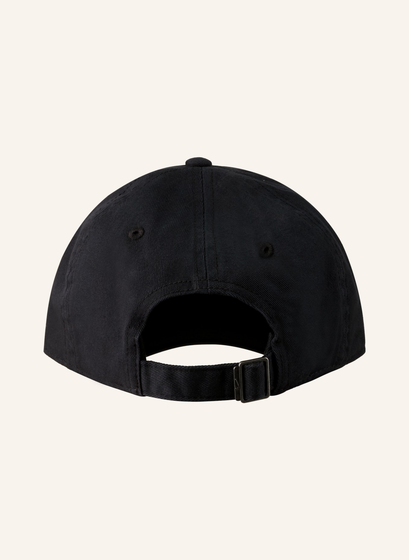 Nike Cap: BLACK