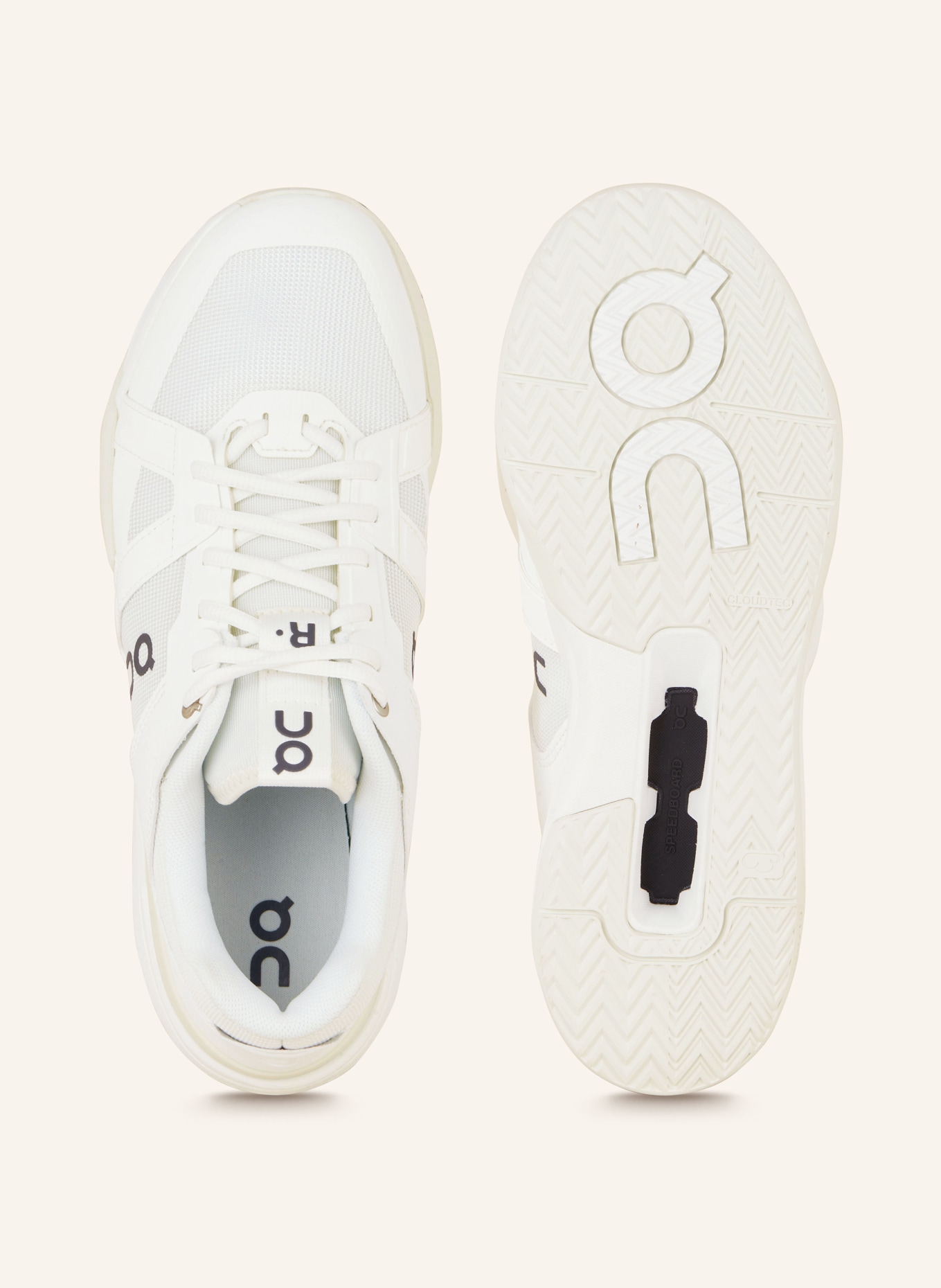 On Tennis shoes THE ROGER CLUBHOUSE PRO, Color: WHITE (Image 5)