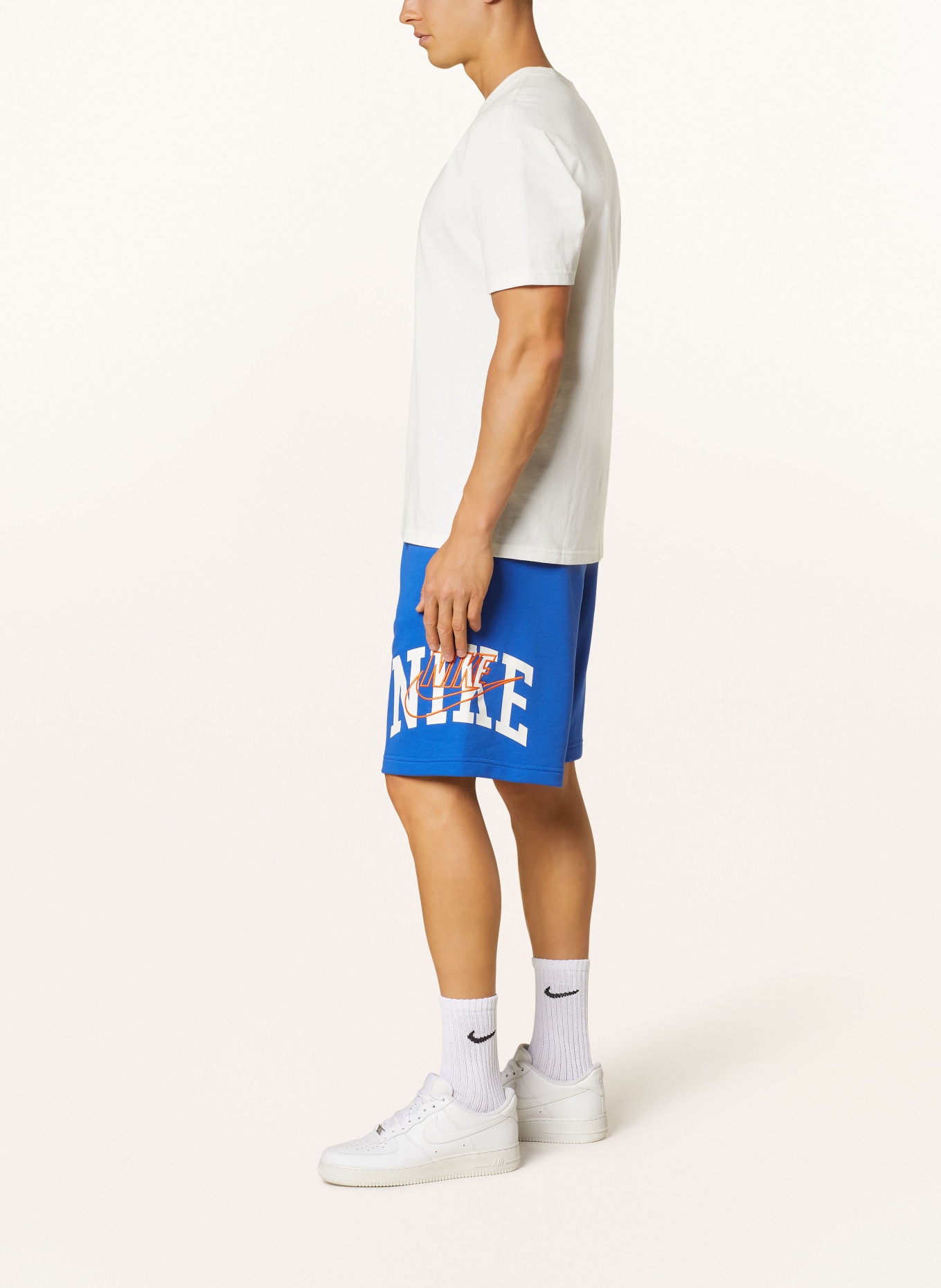 Nike Sweatshorts CLUB, Farbe: BLAU/ WEISS/ ORANGE (Bild 4)