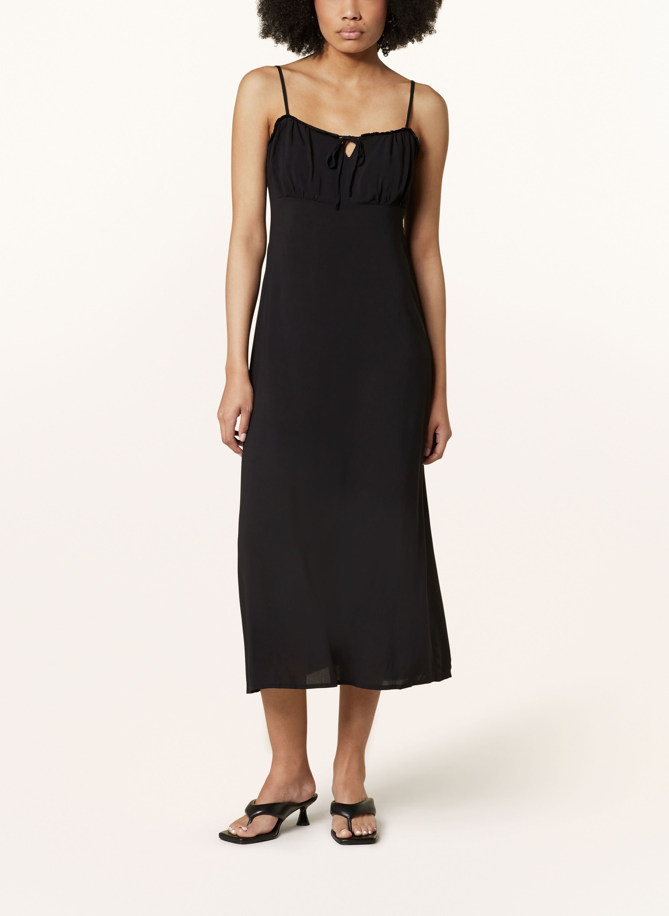 ONLY Sukienka: CZARNY