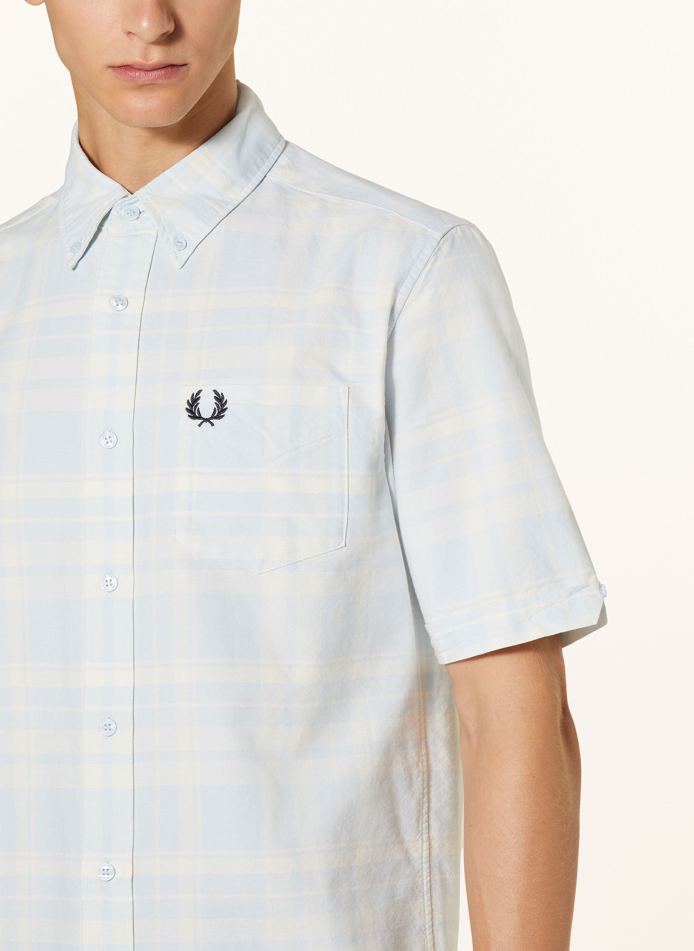 FRED PERRY Short sleeve shirt M7823 regular fit, Color: LIGHT BLUE/ WHITE (Image 4)