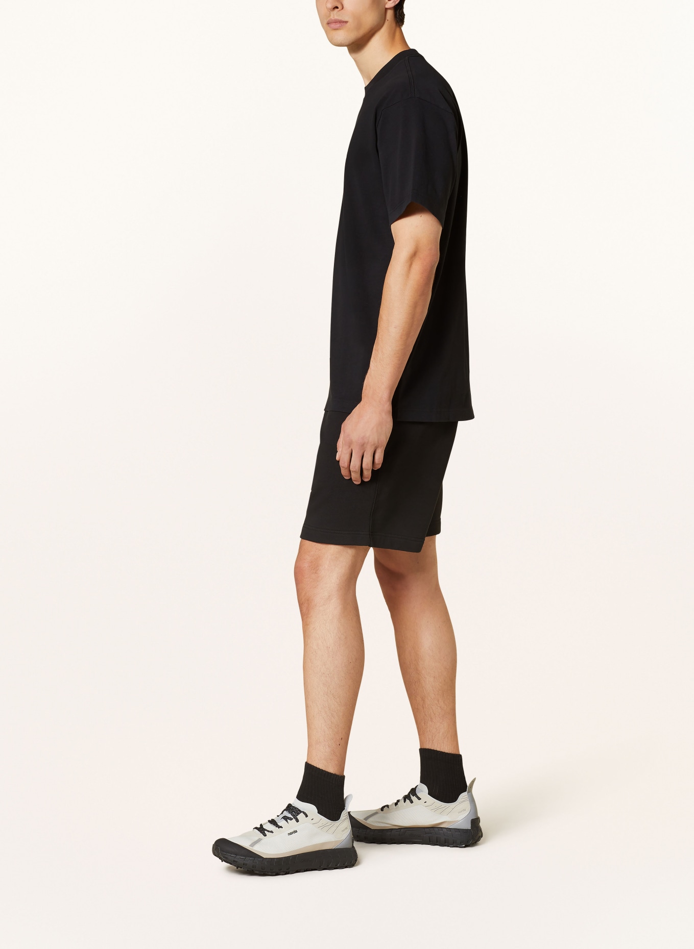 MAAP Sweat shorts ESSENTIALS, Color: BLACK (Image 4)
