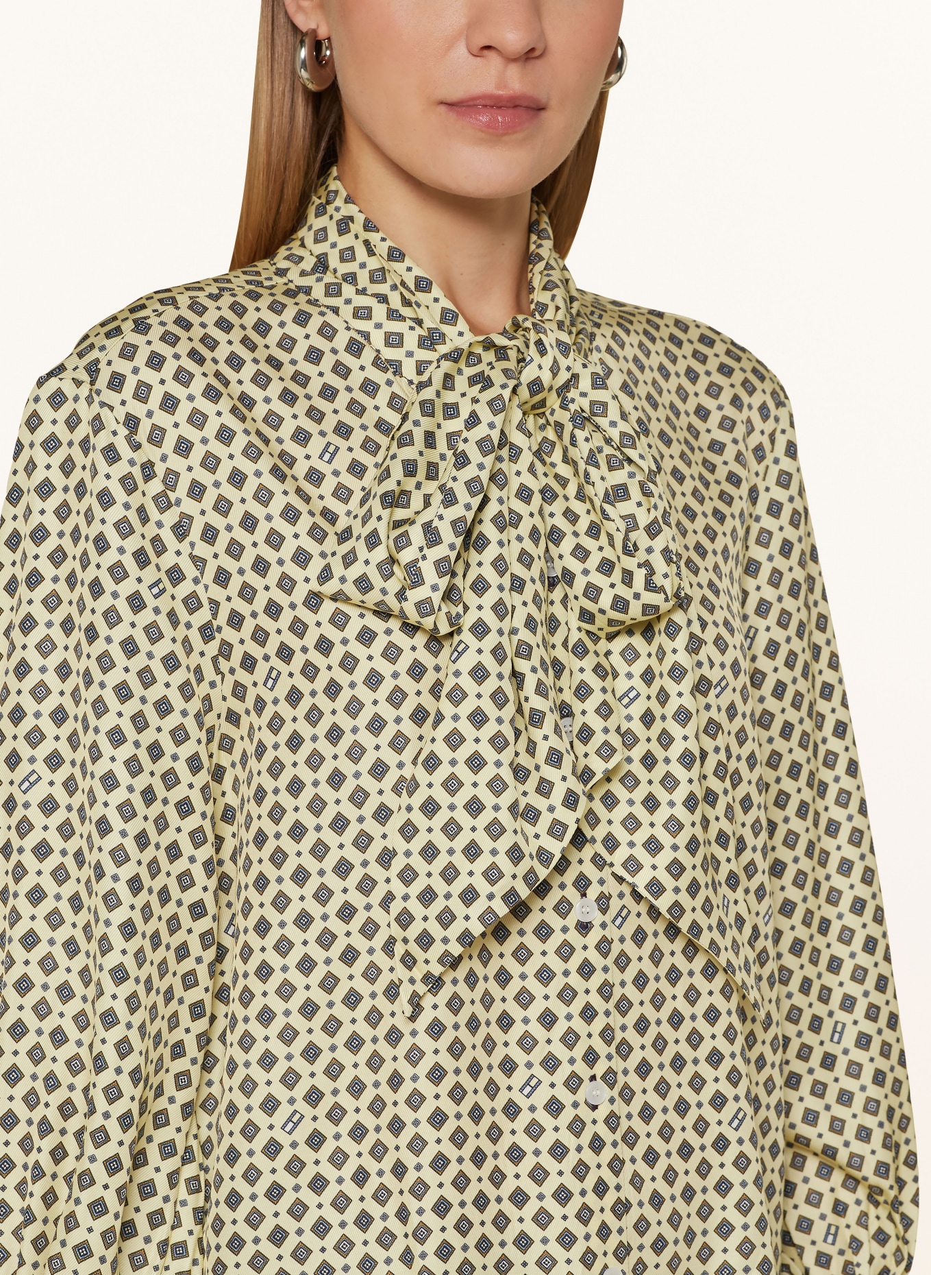 TOMMY HILFIGER Bow-tie blouse: 0LJ Heritage Foulard/ Lemon Zest