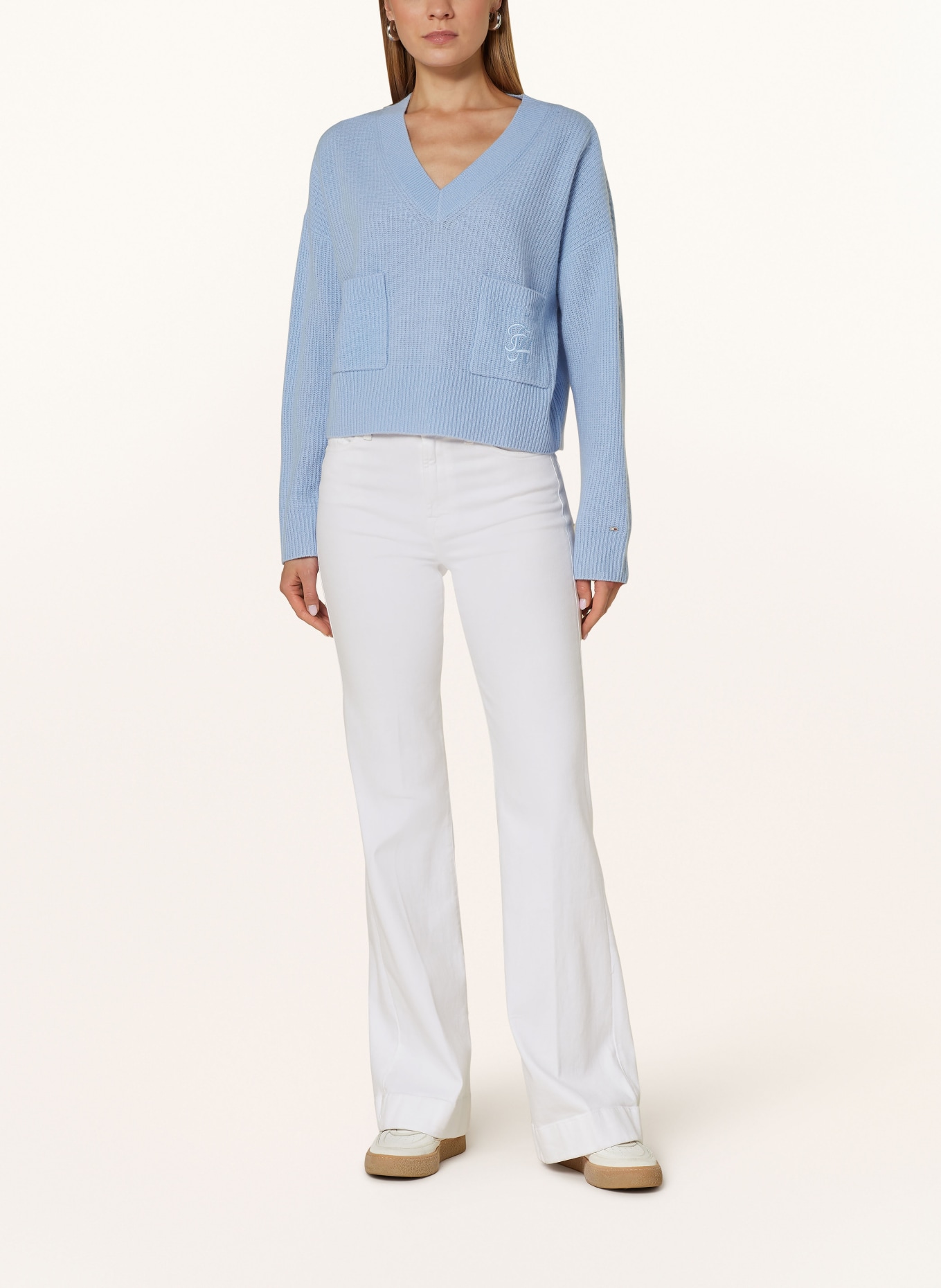 Baby blue tommy hilfiger sweater store