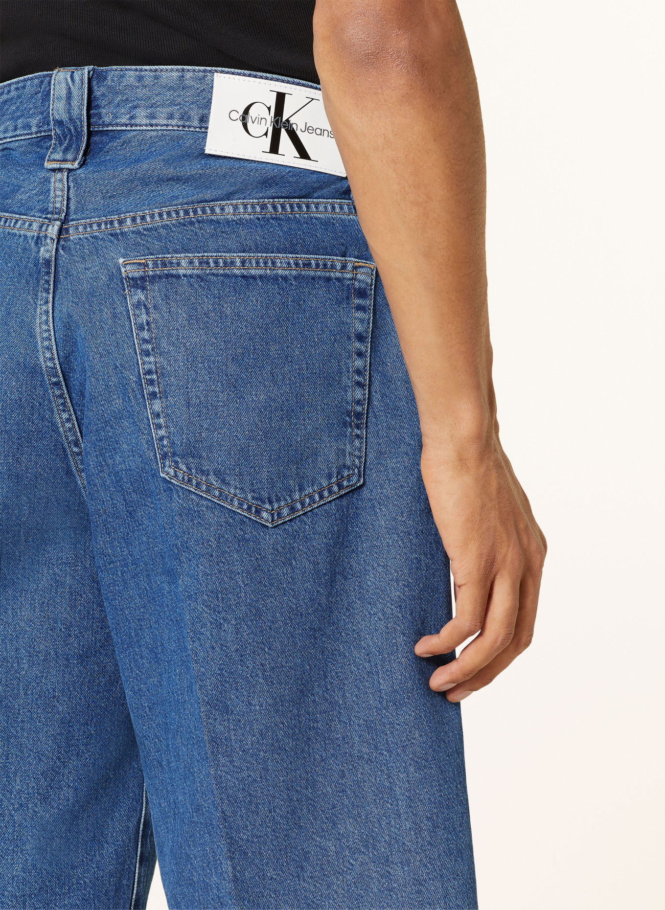 Calvin Klein Jeans Jeansshorts, Farbe: 1A4 DENIM MEDIUM (Bild 6)