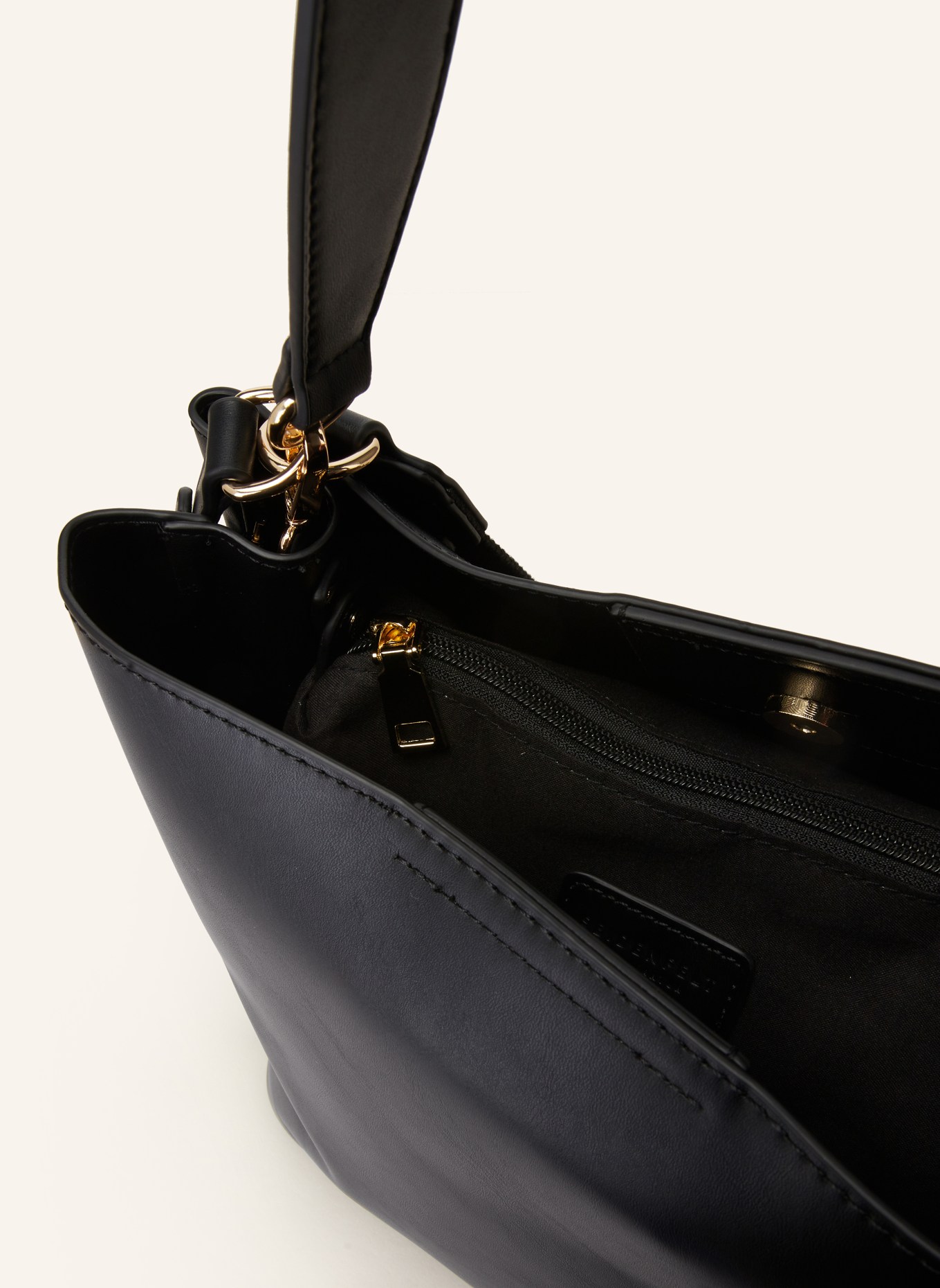 SEIDENFELT Hobo-Bag LILLA mit herausnehmbarer Pouch, Farbe: SCHWARZ (Bild 3)