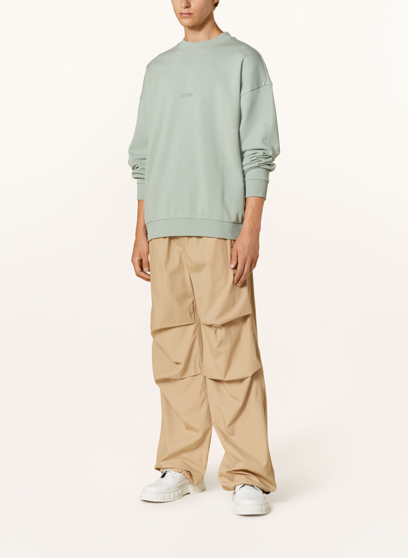 HUGO Mikina NORICHE: SVĚTLE ZELENÁ