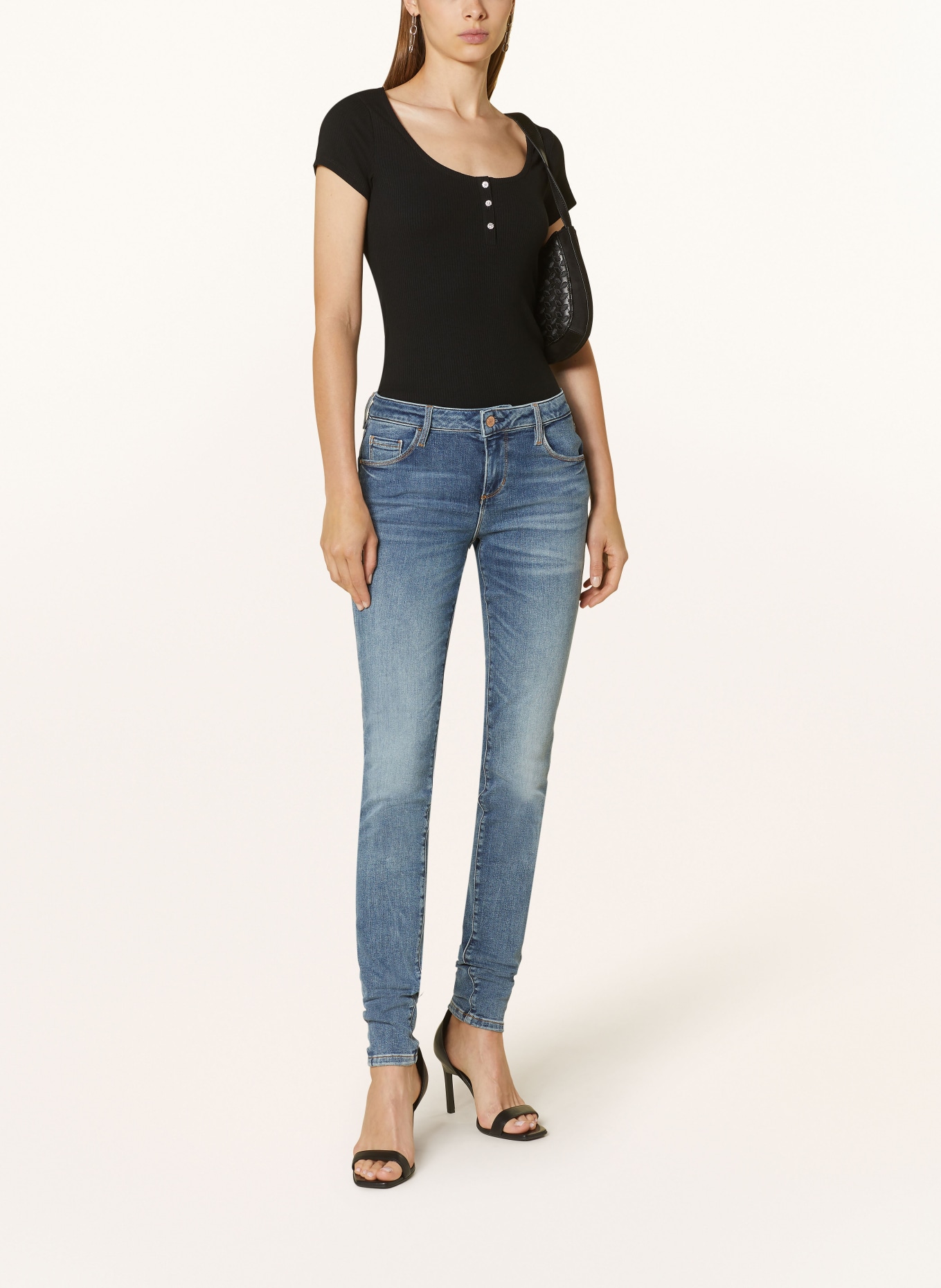 GUESS Jeans ANNETTE, Color: CMD1 CARRIE MID. (Image 2)