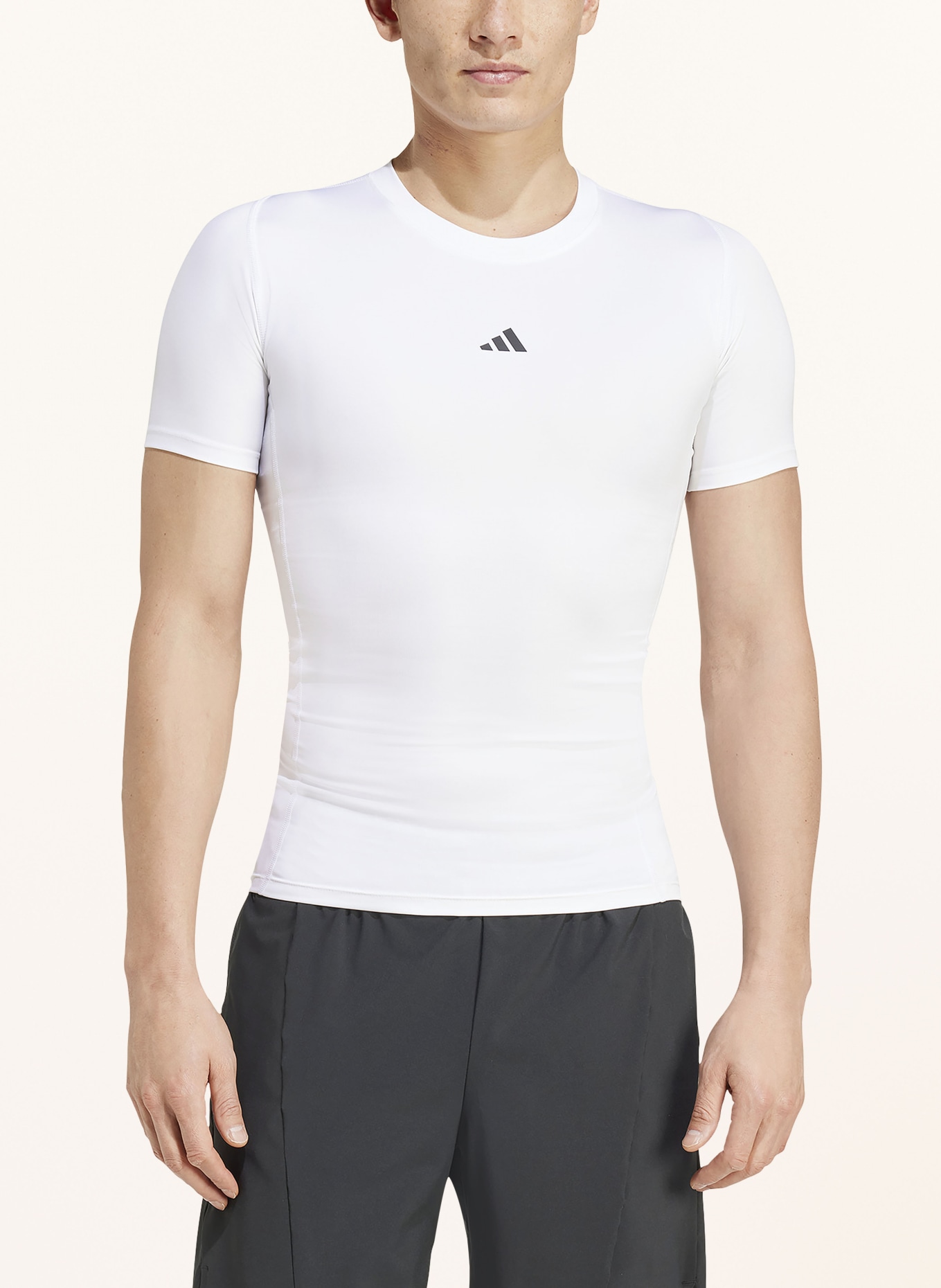 adidas T-shirt TECHFIT: BIAŁY