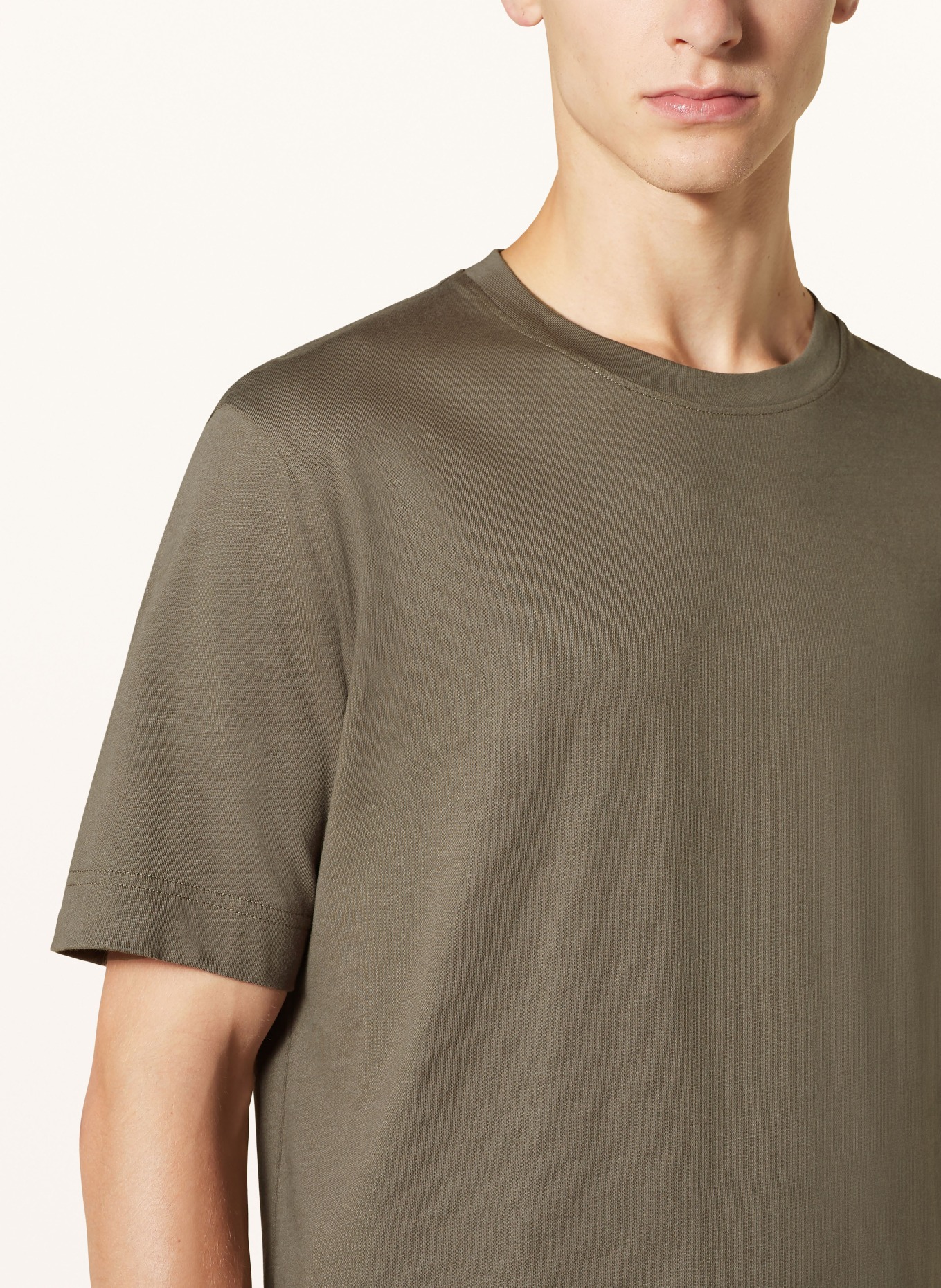 DRYKORN T-Shirt RAPHAEL: DUNKELGRÜN