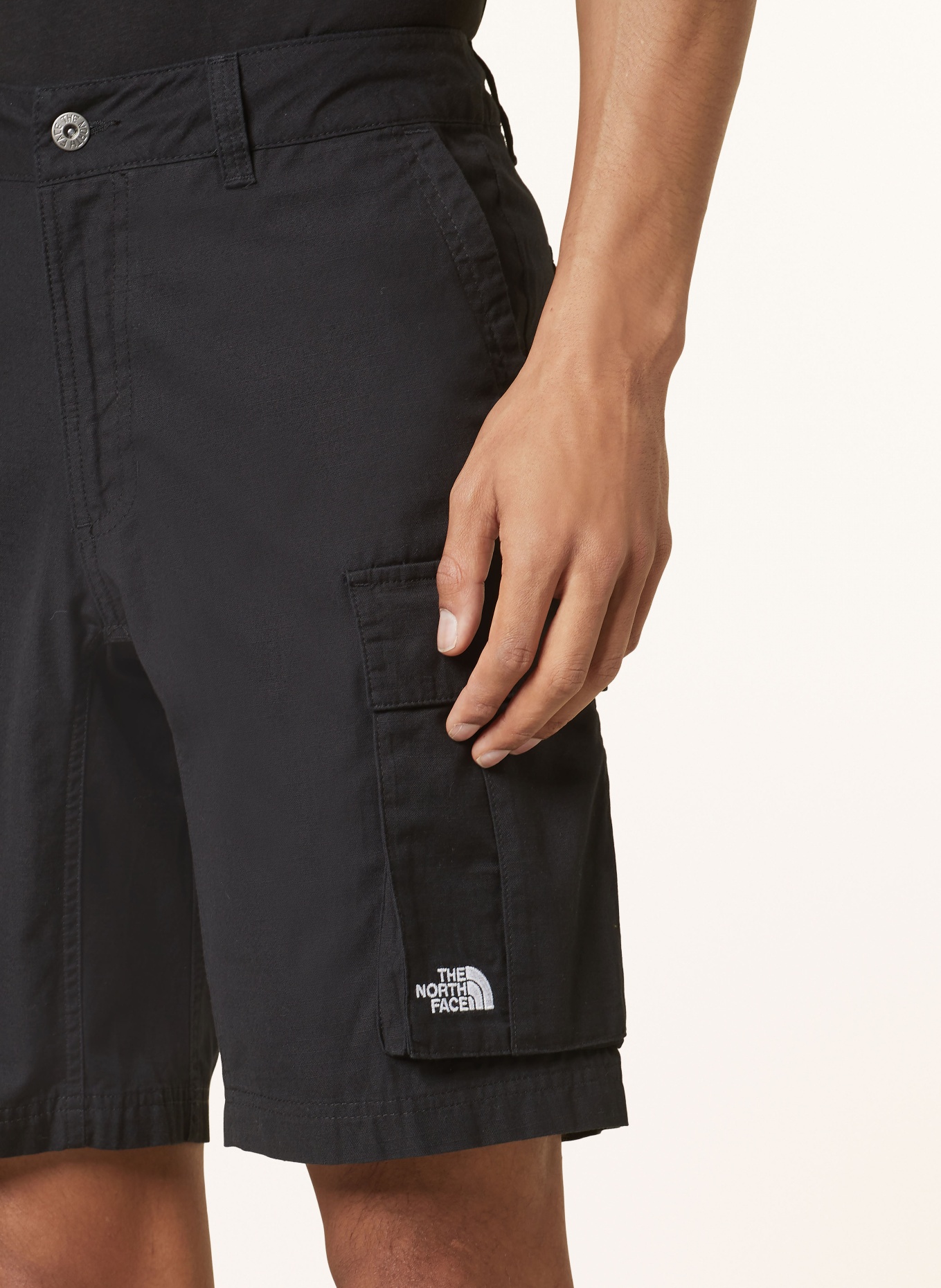 THE NORTH FACE Cargo shorts ANTICLINE, Color: BLACK (Image 5)