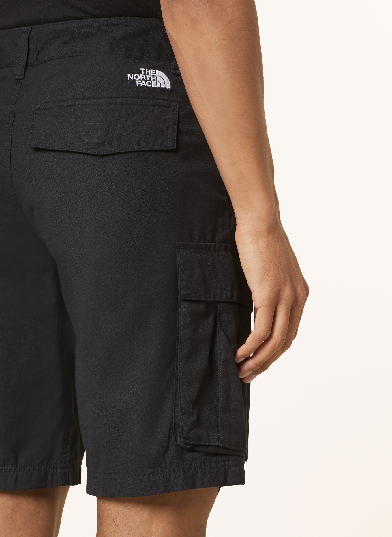 THE NORTH FACE Cargo shorts ANTICLINE, Color: BLACK (Image 6)