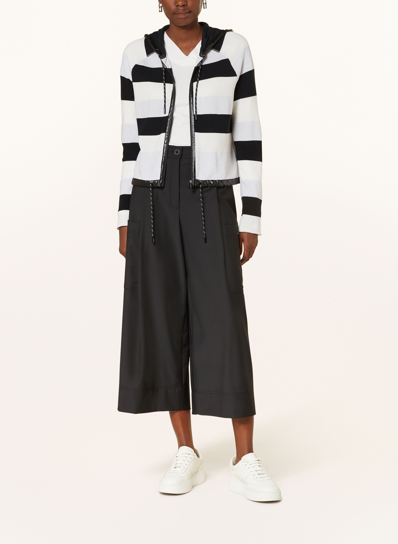 MARC CAIN Strickjacke mit Glitzergarn: 910 black and white