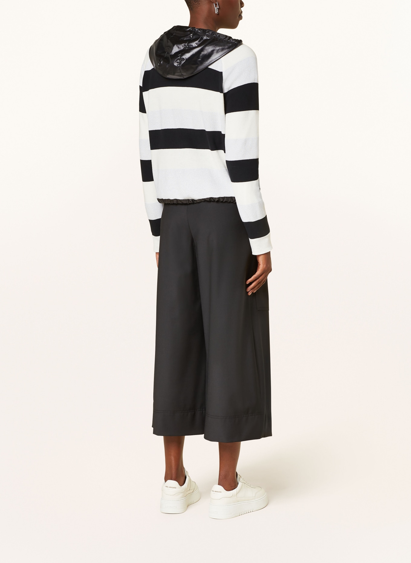 MARC CAIN Strickjacke mit Glitzergarn: 910 black and white