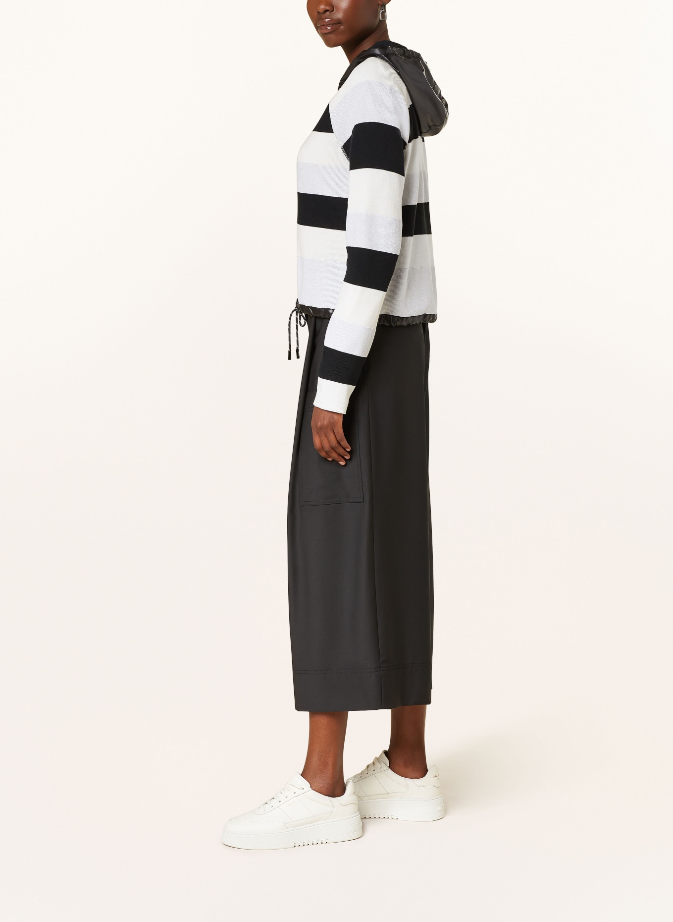 MARC CAIN Strickjacke mit Glitzergarn: 910 black and white