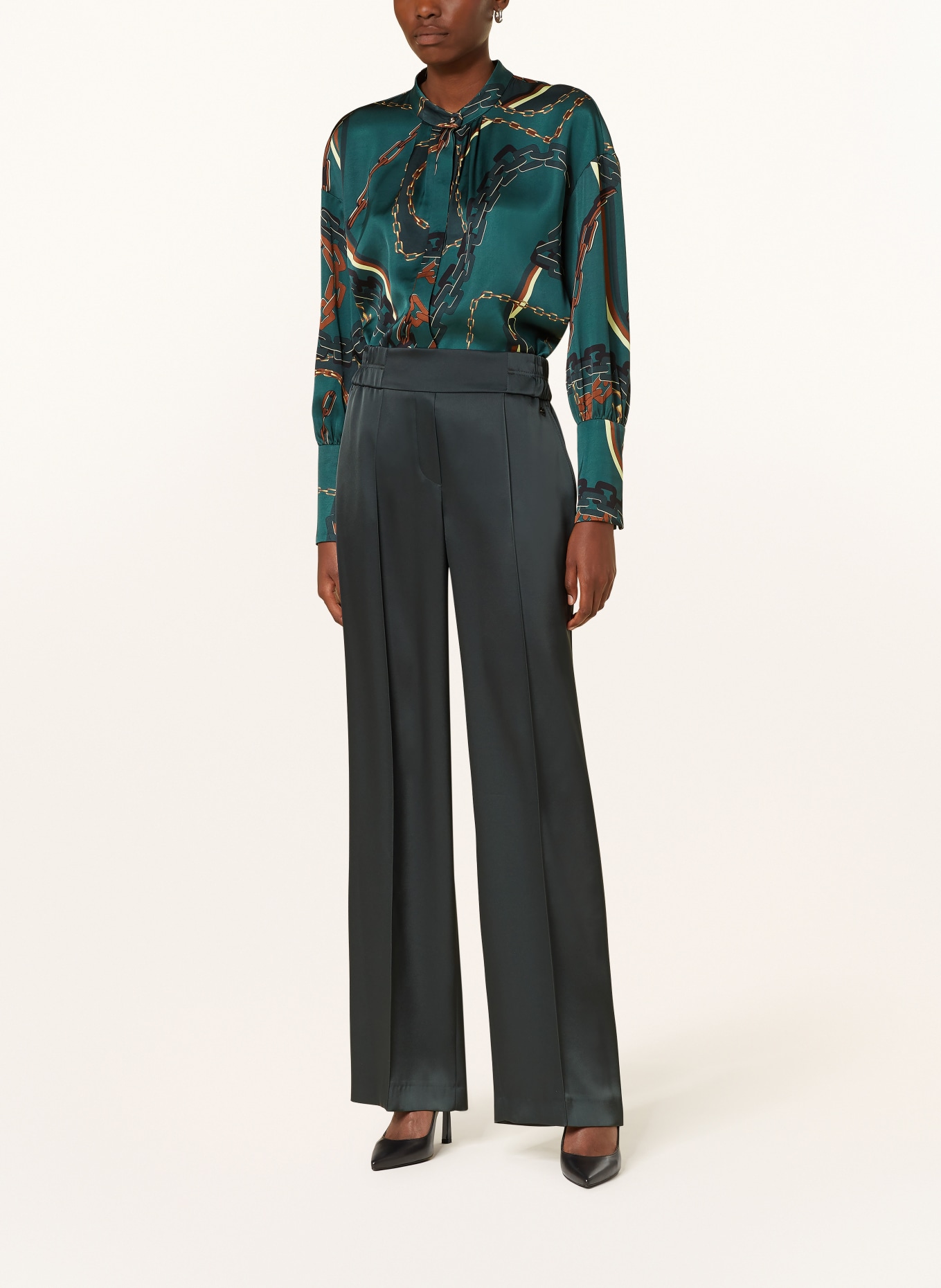 MARC CAIN Wide leg trousers in satin, Color: 560 conifer (Image 2)