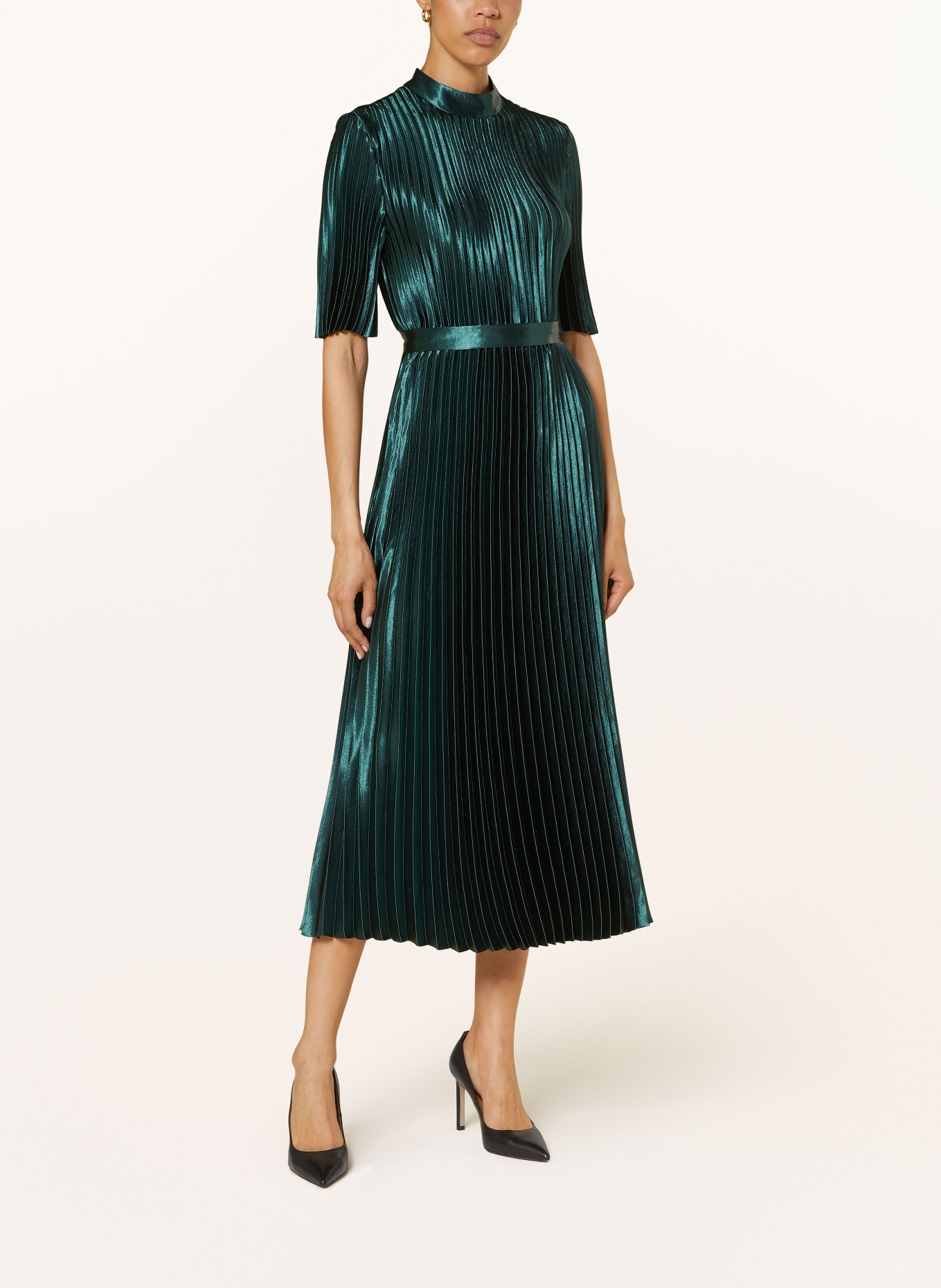 Soft pleated dress discount