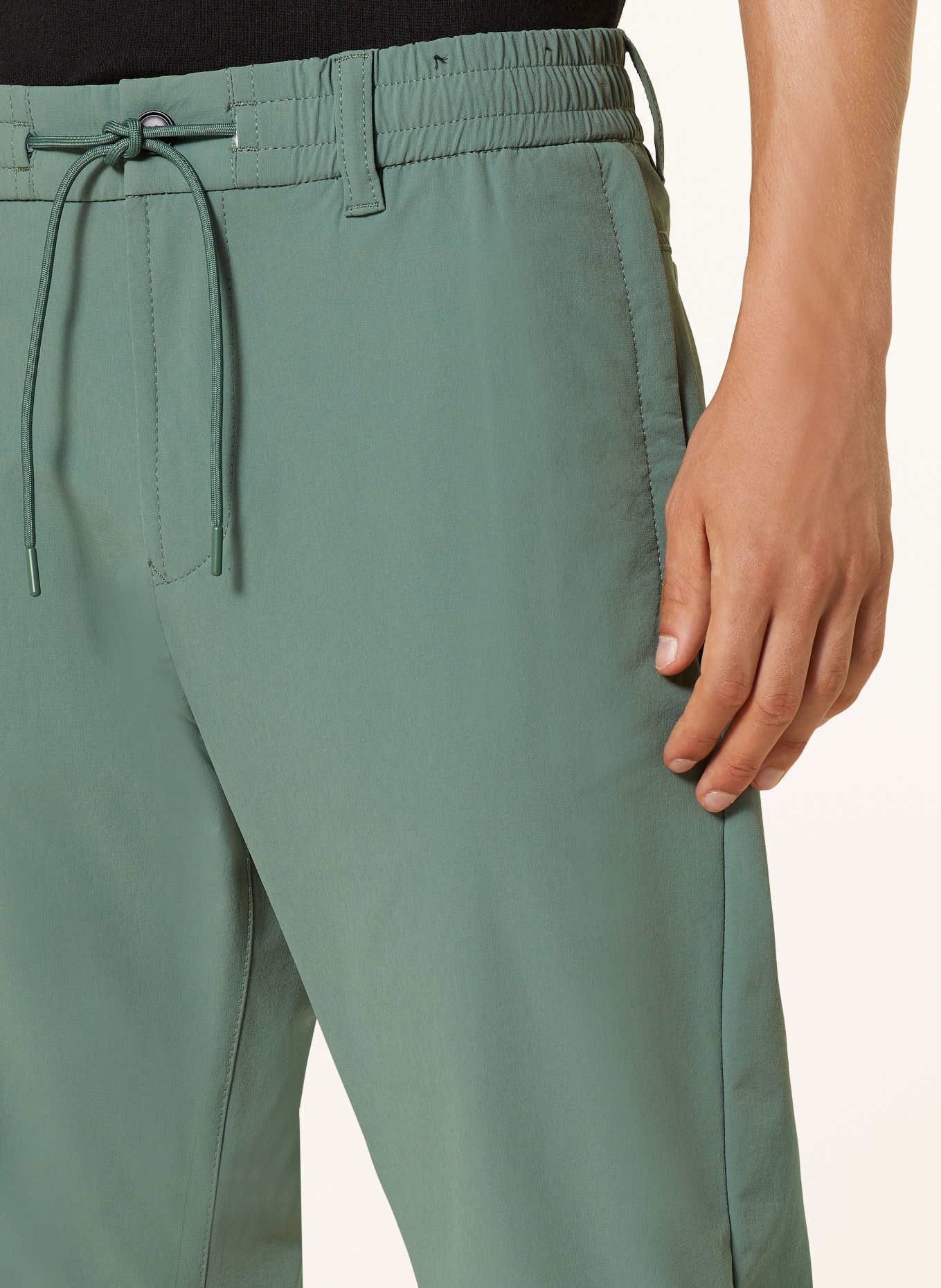 BOSS Trousers in jogger style tapered fit, Color: GREEN (Image 5)