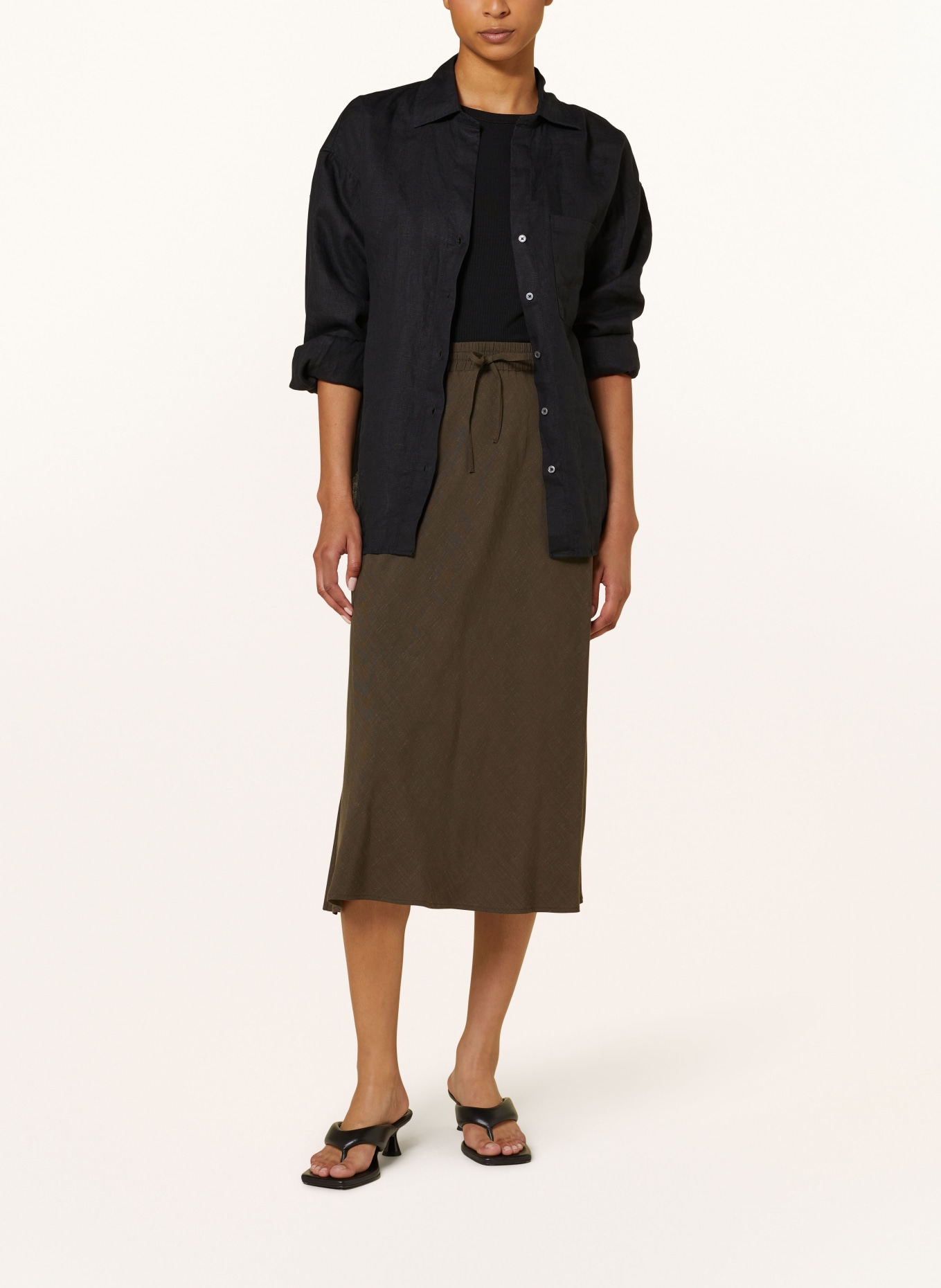 someday Skirt OFLOW in jogger style, Color: DARK GREEN (Image 2)