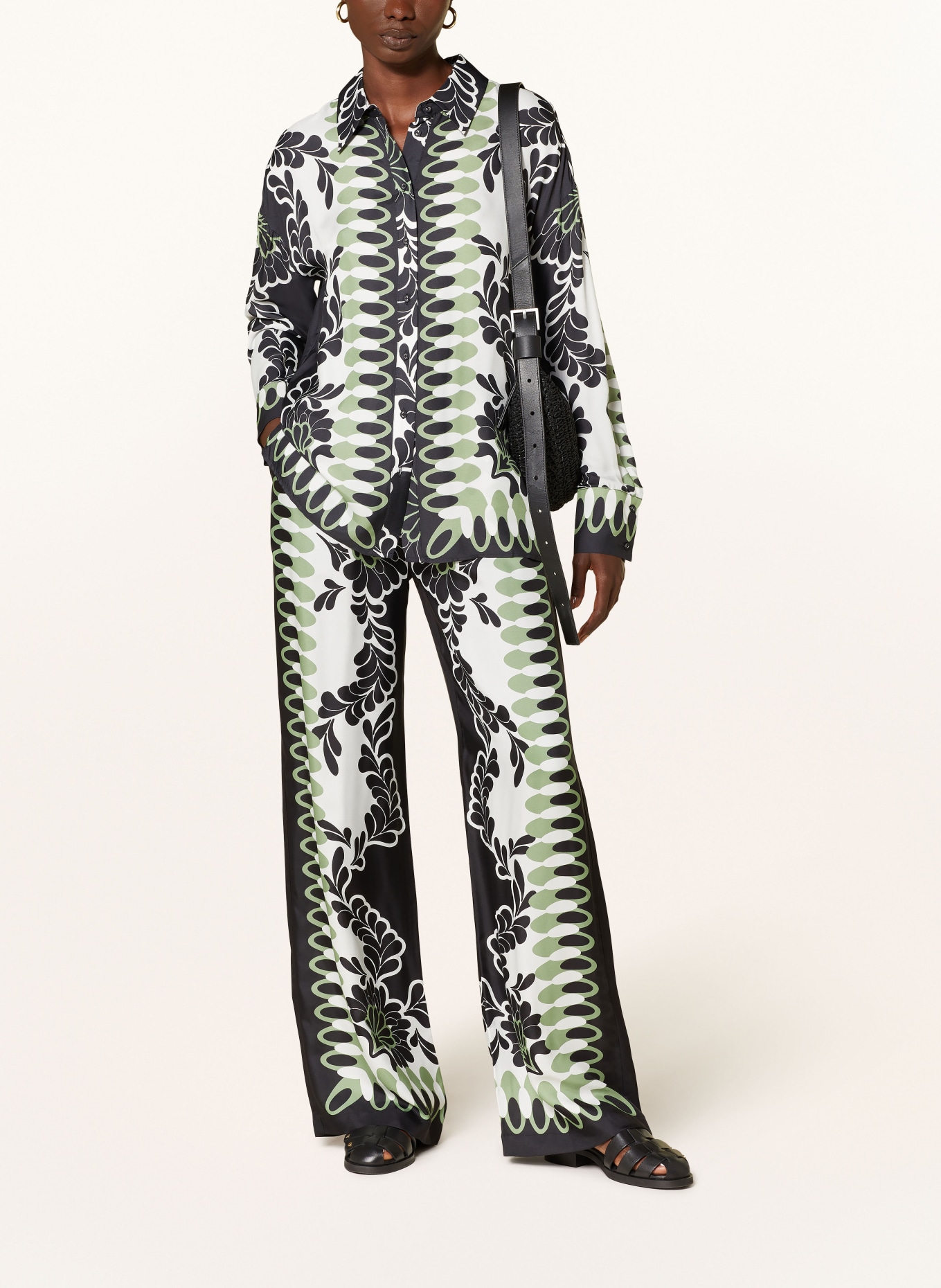 MRS & HUGS Marlenehose mit Seide: SCHWARZ / WEISS / HELLGRÜN