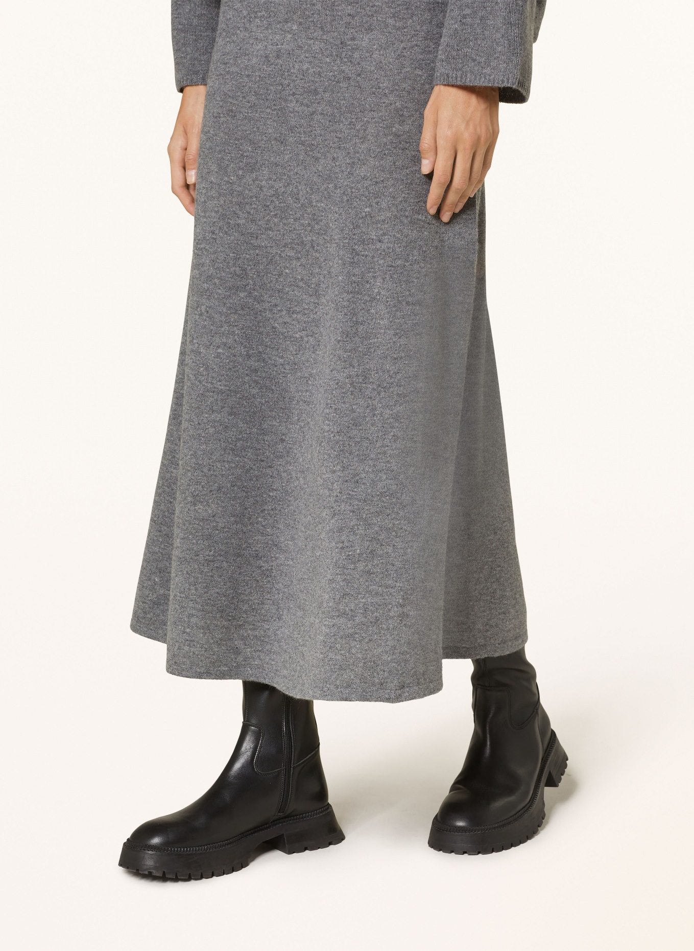 MRS & HUGS Úpletová sukně: ŠEDÁ