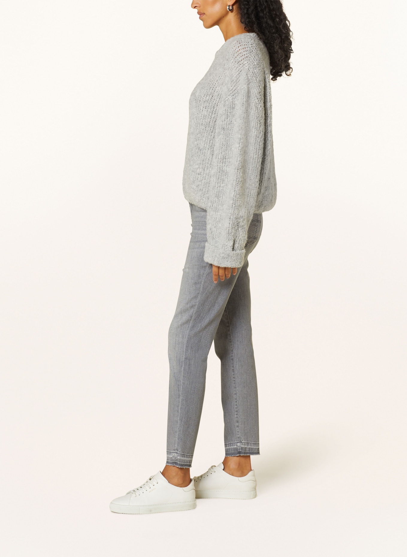 MARC CAIN Jeans mit Schmucksteinen, Farbe: 820 GREY (Bild 4)