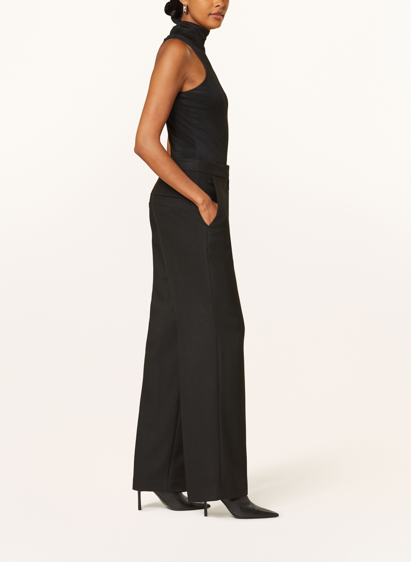MARC CAIN Wide leg trousers WUKARI: BLACK
