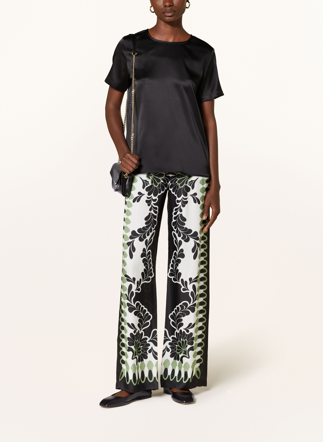 MRS & HUGS Halenka z hedvábí: ČERNÁ