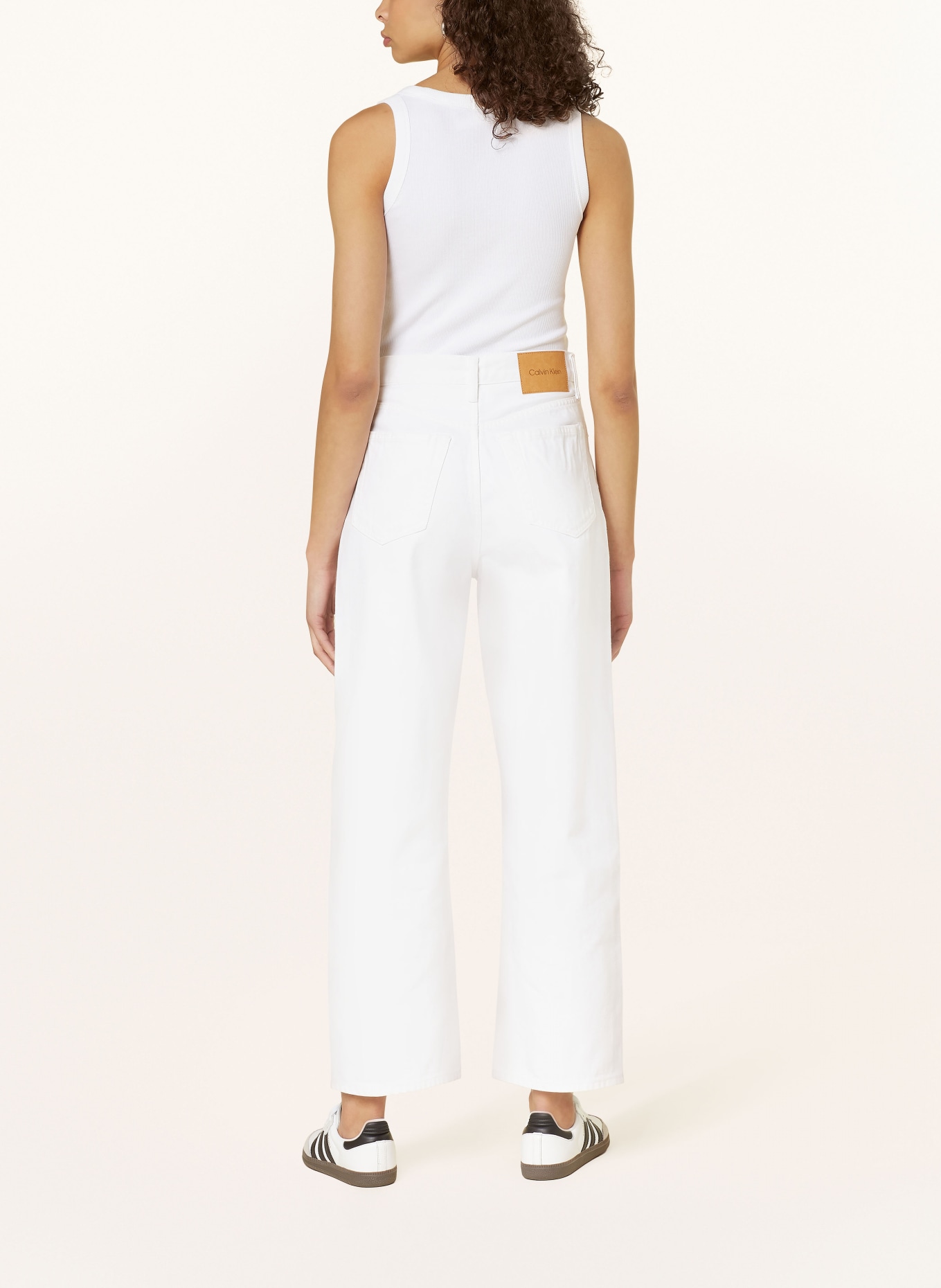 Calvin Klein Jeansy straight BARREL, Kolor: 0K8 Ck Classic White (Obrazek 3)
