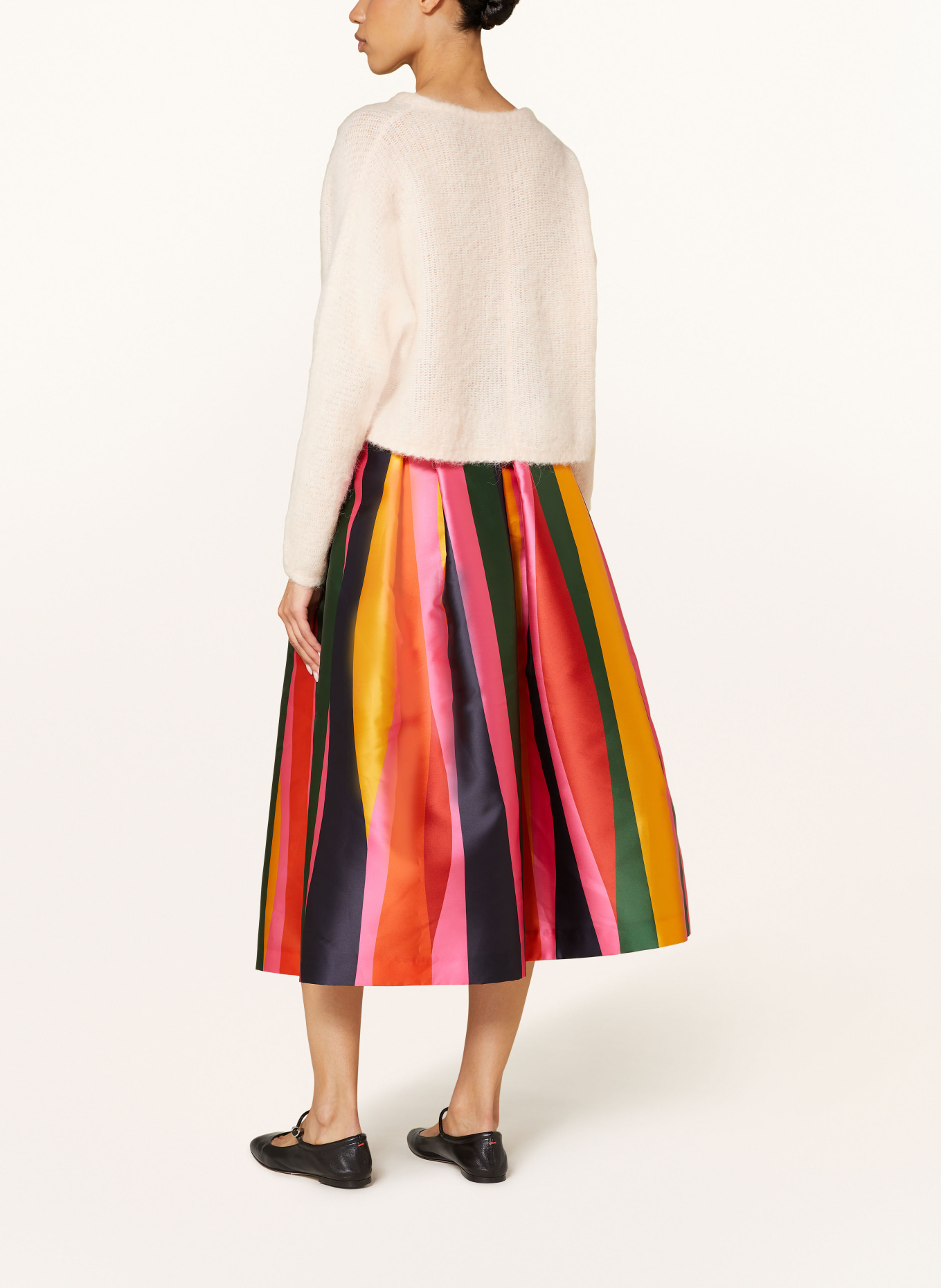 Satin skirt colors top