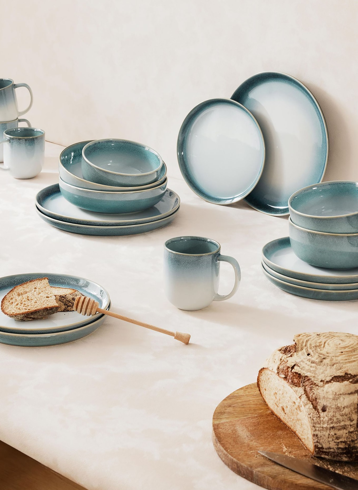 Westwing Collection 12-piece Set of plates HAVANNA, Color: LIGHT BLUE (Image 6)