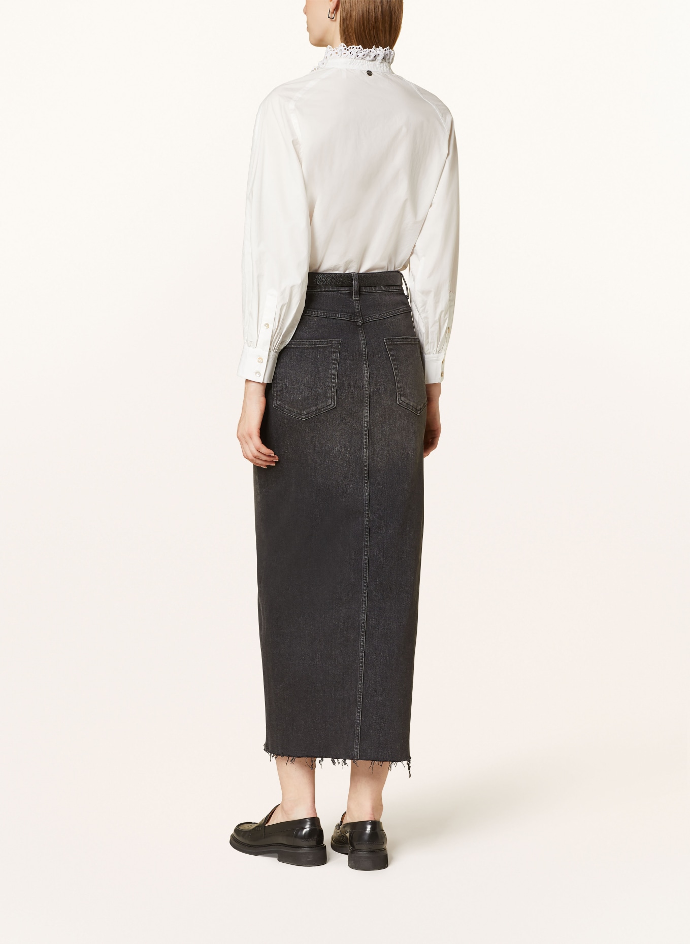 Rich & Royal Blouse with broderie anglaise: WHITE