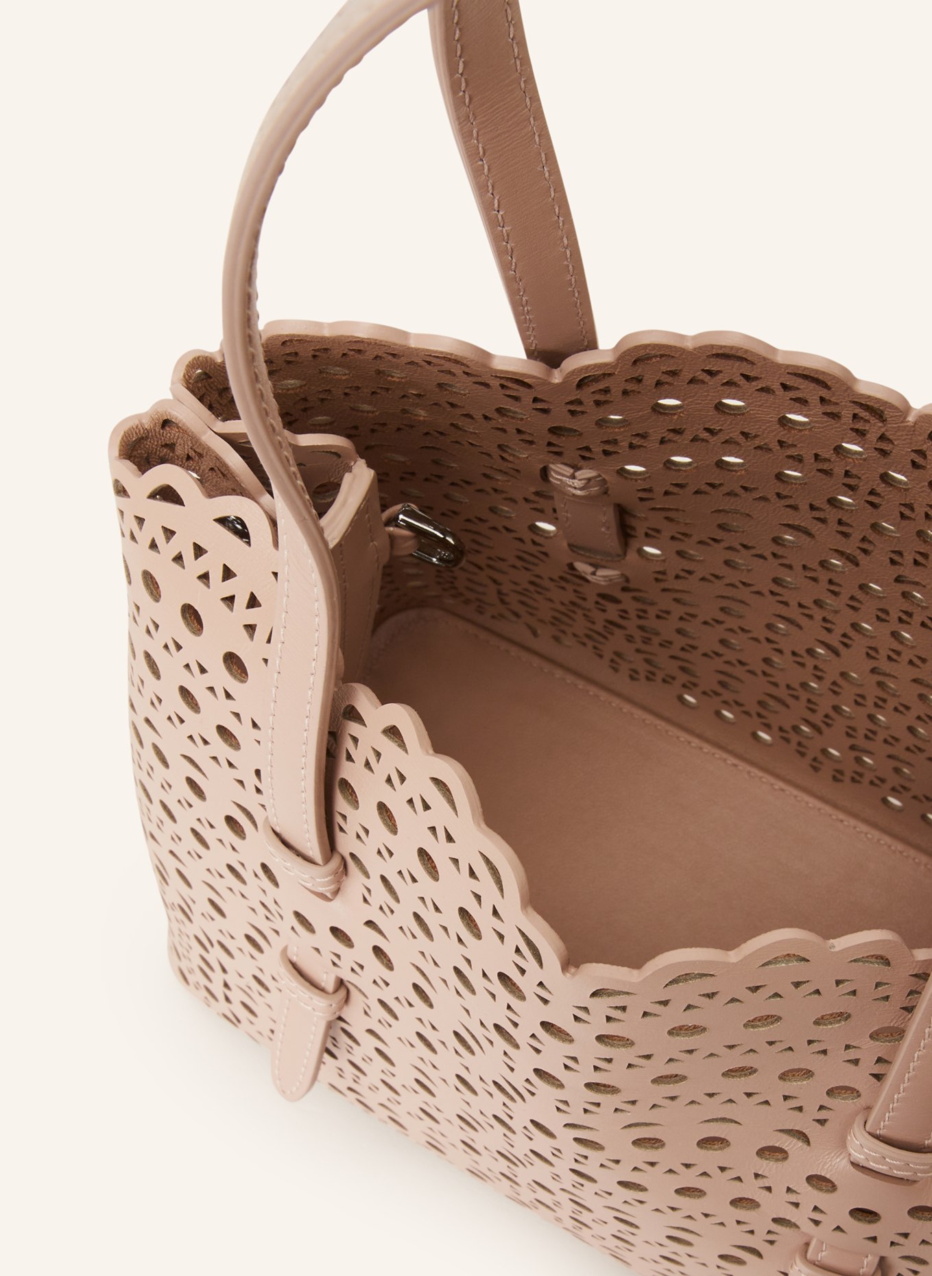 ALAÏA Handbag MINA 25 with pouch, Color: NUDE (Image 3)