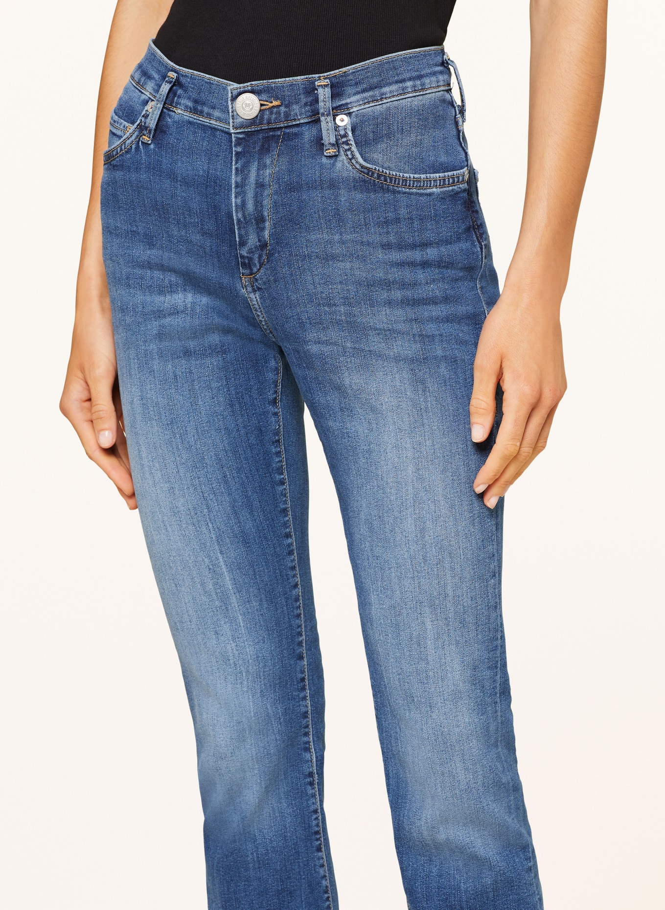 TRUE RELIGION Bootcut Jeans BECCA, Farbe: 4646 MID BLUE (Bild 5)