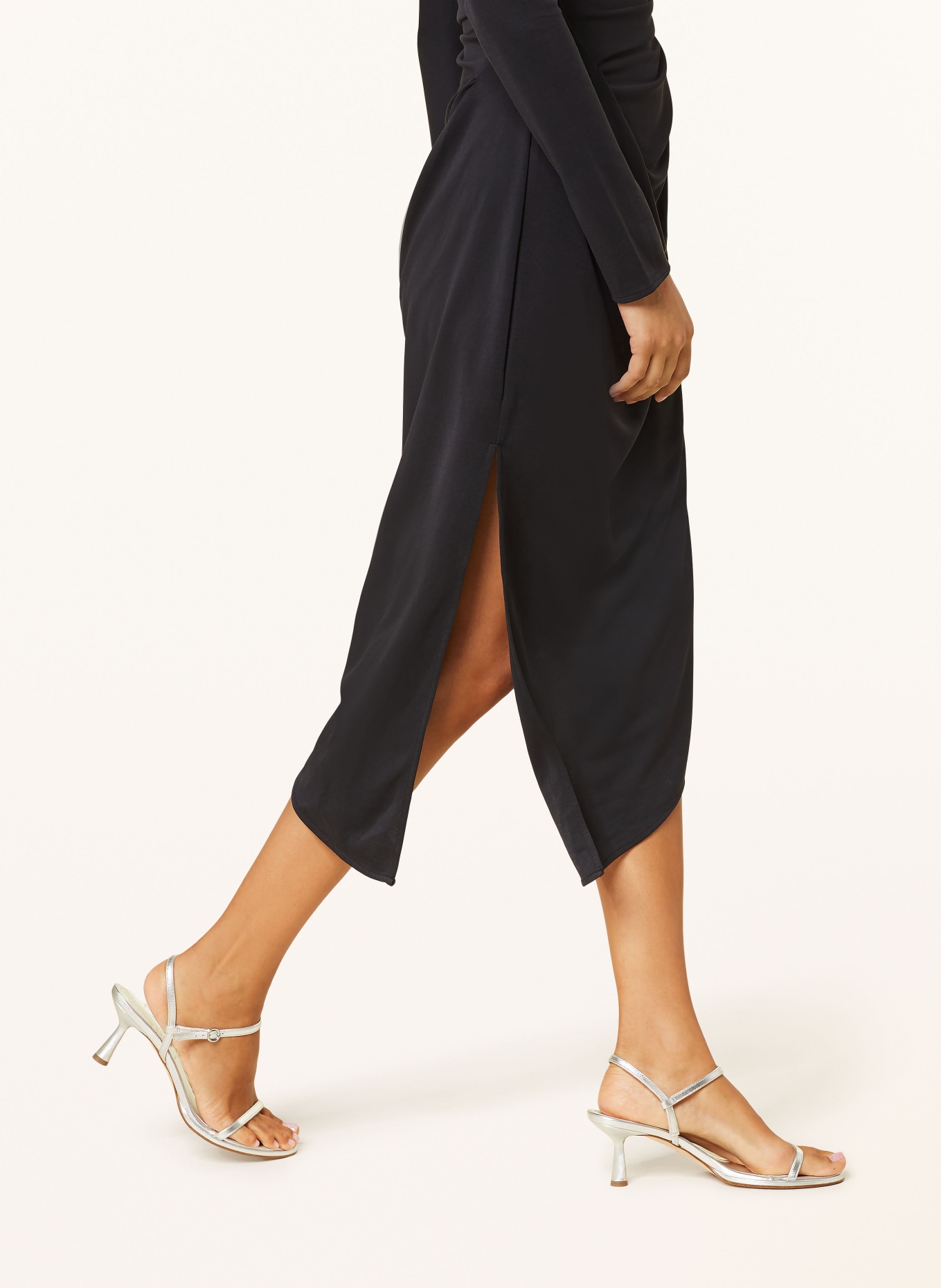 STINE GOYA Jerseykleid: SCHWARZ